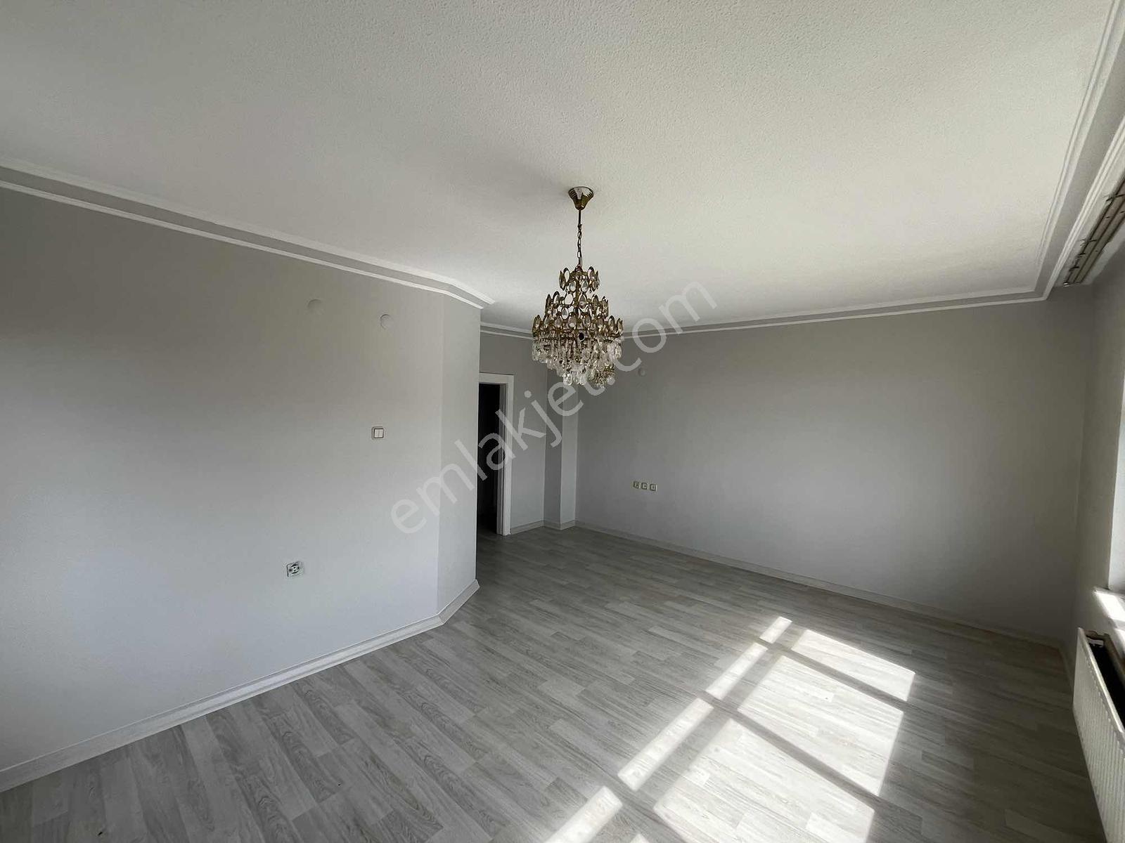 Çankaya Sokullu'da Öveçler Vadisi Manzaralı 3+1 Kiralık Daire - Görsel 13
