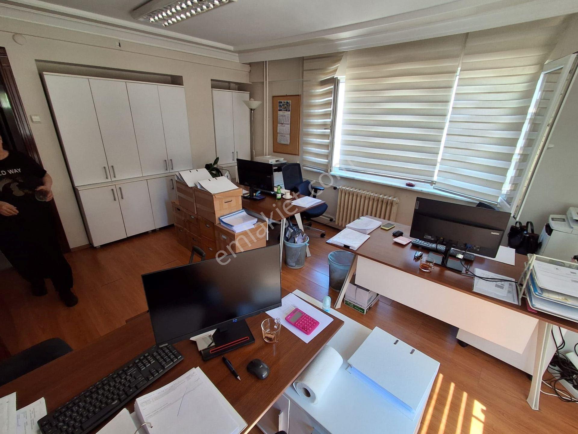 Feneryolu Bağda Caddesi Üzerinde Kiralık Ofis - Görsel 25