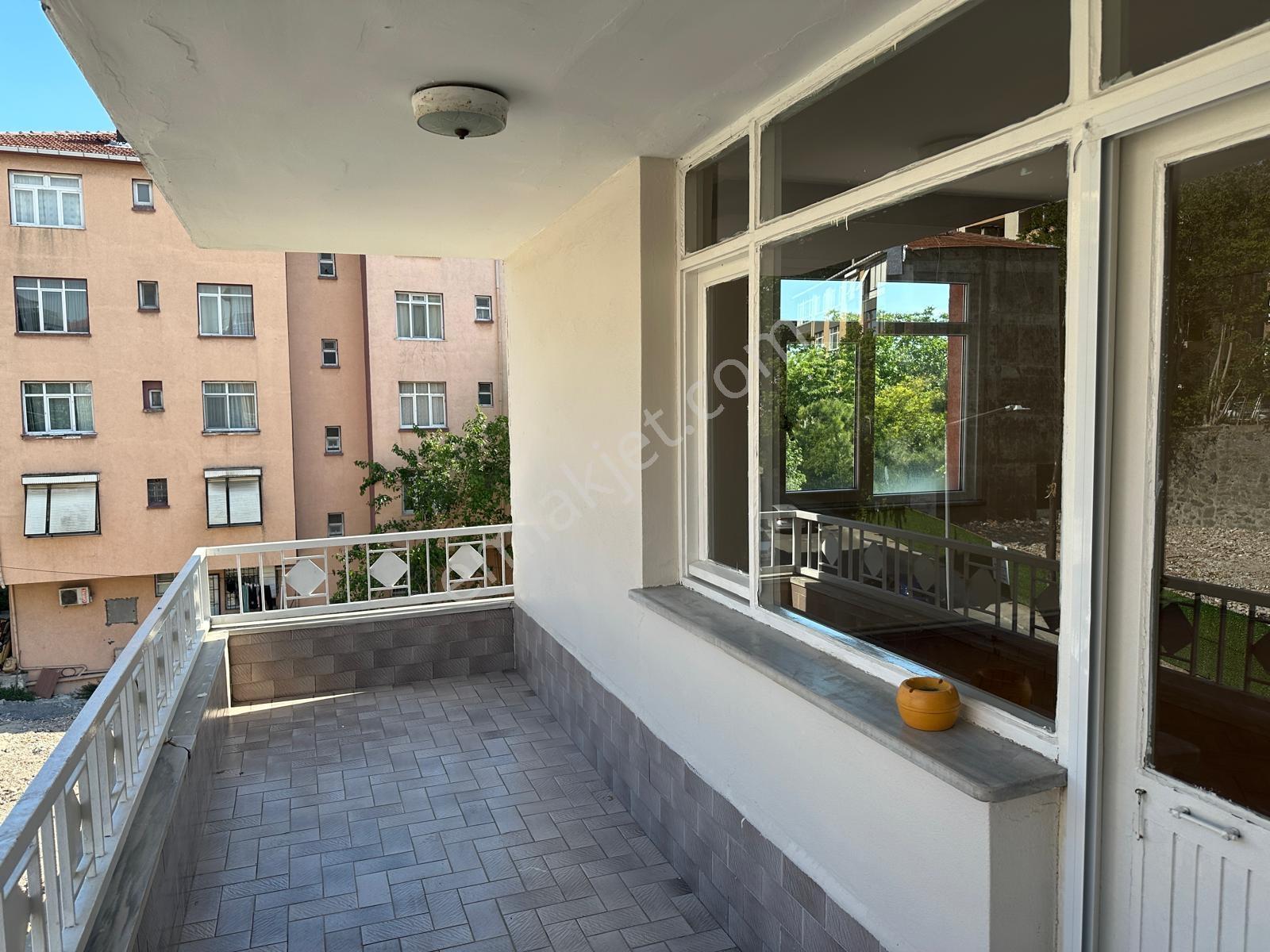 Bakırköy Zuhurat Baba' Da Kombili 150m2 3+1 Kiralık Daire - Görsel 7