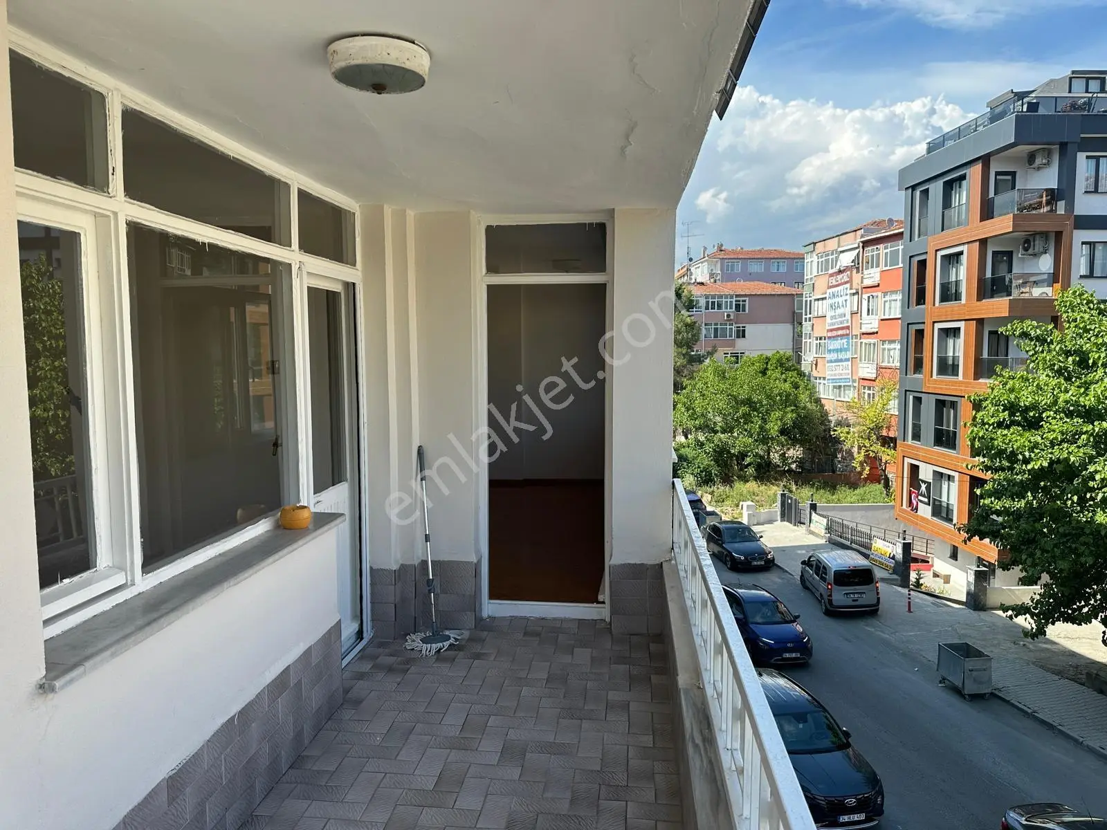 Bakırköy Zuhurat Baba' Da Kombili 150m2 3+1 Kiralık Daire