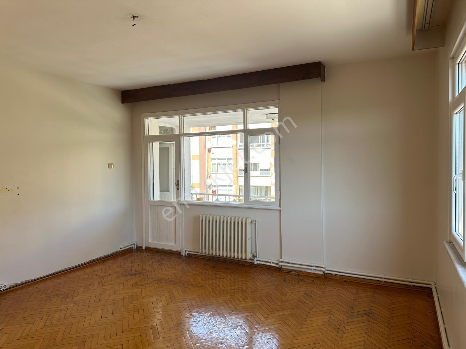 Bakırköy Zuhurat Baba' Da Kombili 150m2 3+1 Kiralık Daire - Görsel 32