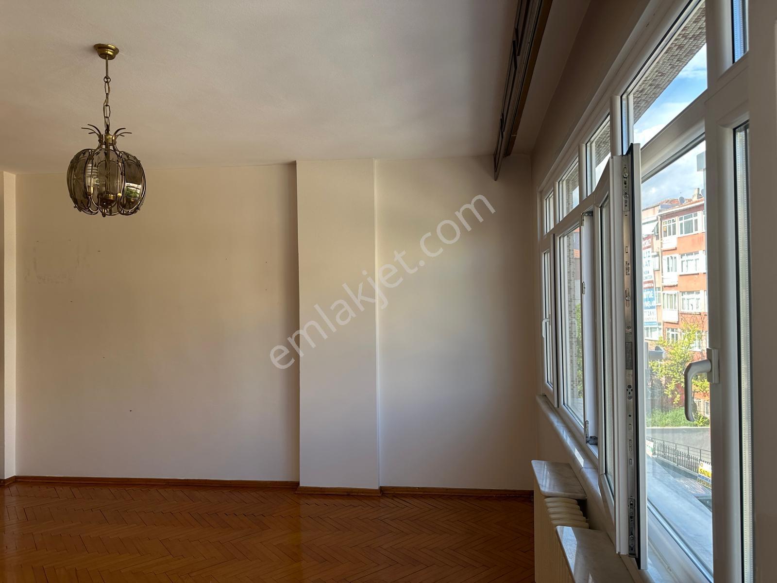 Bakırköy Zuhurat Baba' Da Kombili 150m2 3+1 Kiralık Daire - Görsel 31