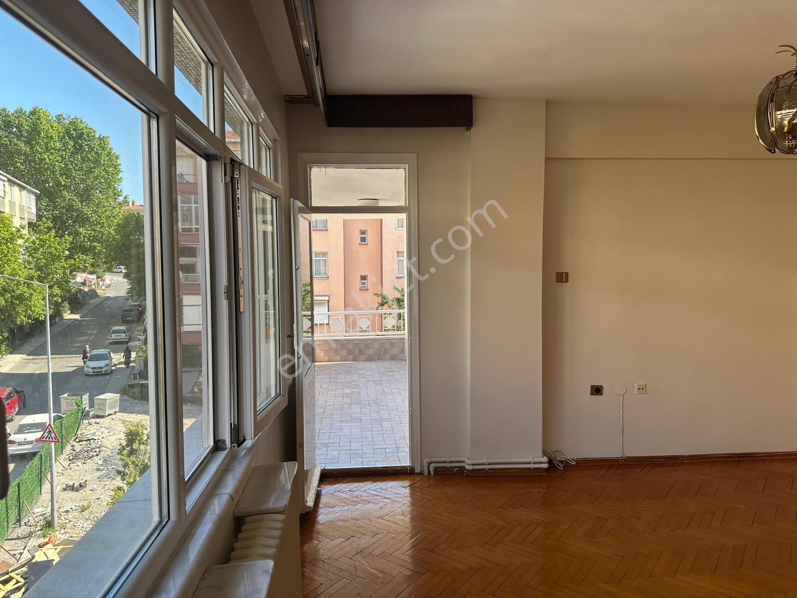 Bakırköy Zuhurat Baba' Da Kombili 150m2 3+1 Kiralık Daire - Görsel 34