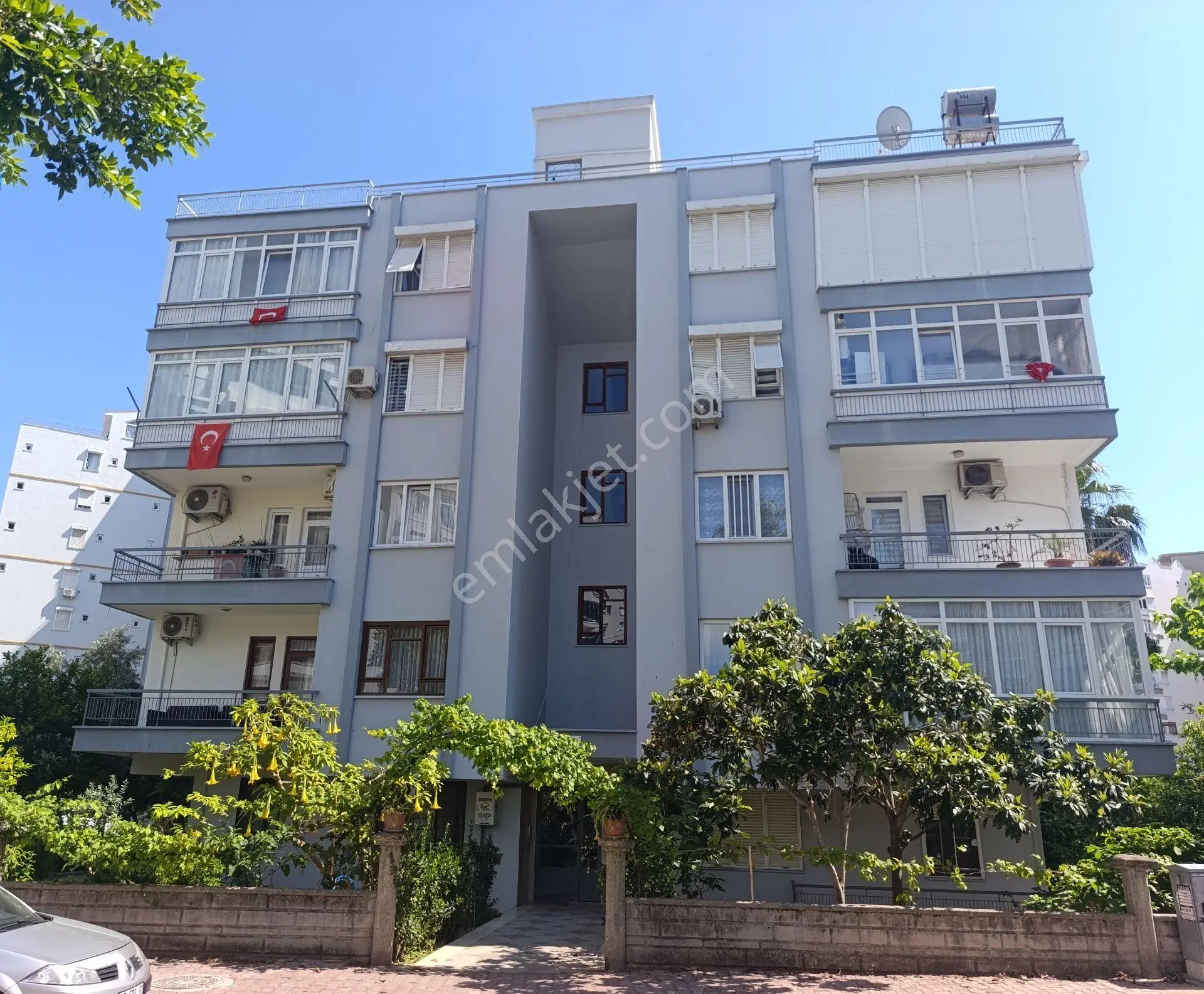 Fener 'de Terracity Yakını Bahçe Keyifli 3+1 Satılık Daire