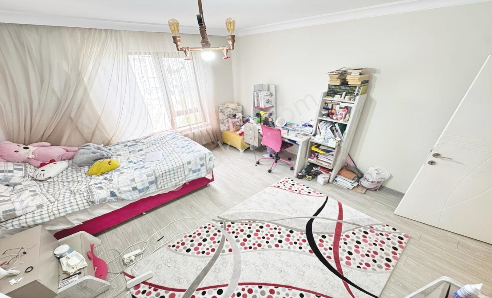 Yükseltepe'de Geniş Sevenlere 260m² Site İçinde Fırsat Daire - Görsel 16
