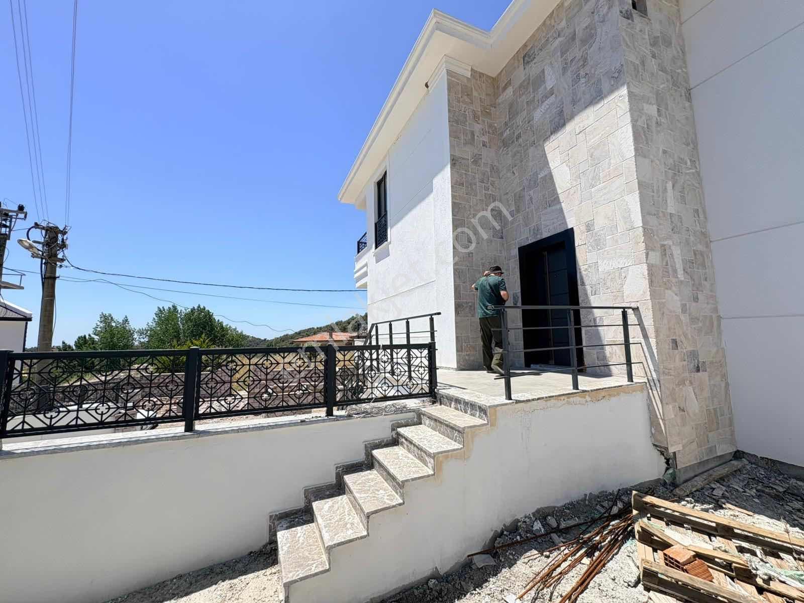 Avcı'dan Narlı'da 6+1 Dağ Ve Deniz Manzaralı Villa - Görsel 4