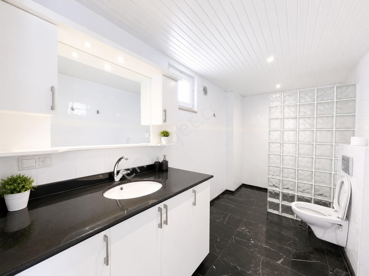 Alanya Tepe 3+1 250m2 Havuz,eşya,şehir Manzaralı,geniş Terasssss - Görsel 5