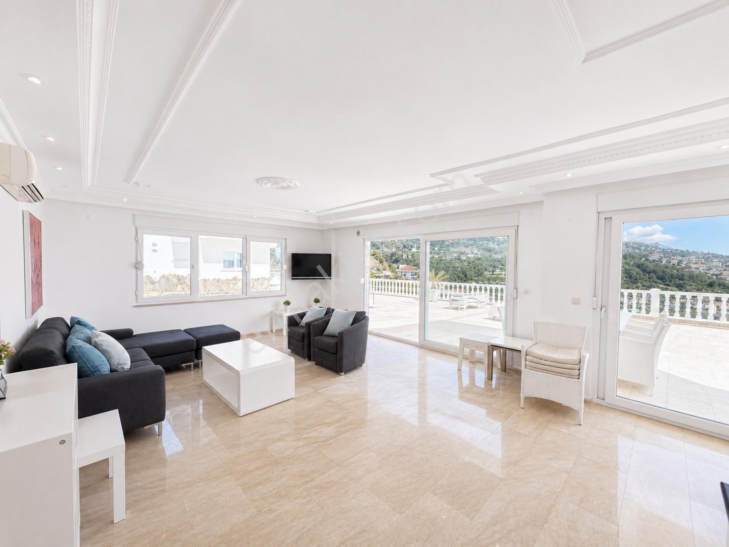 Alanya Tepe 3+1 250m2 Havuz,eşya,şehir Manzaralı,geniş Terasssss - Görsel 6
