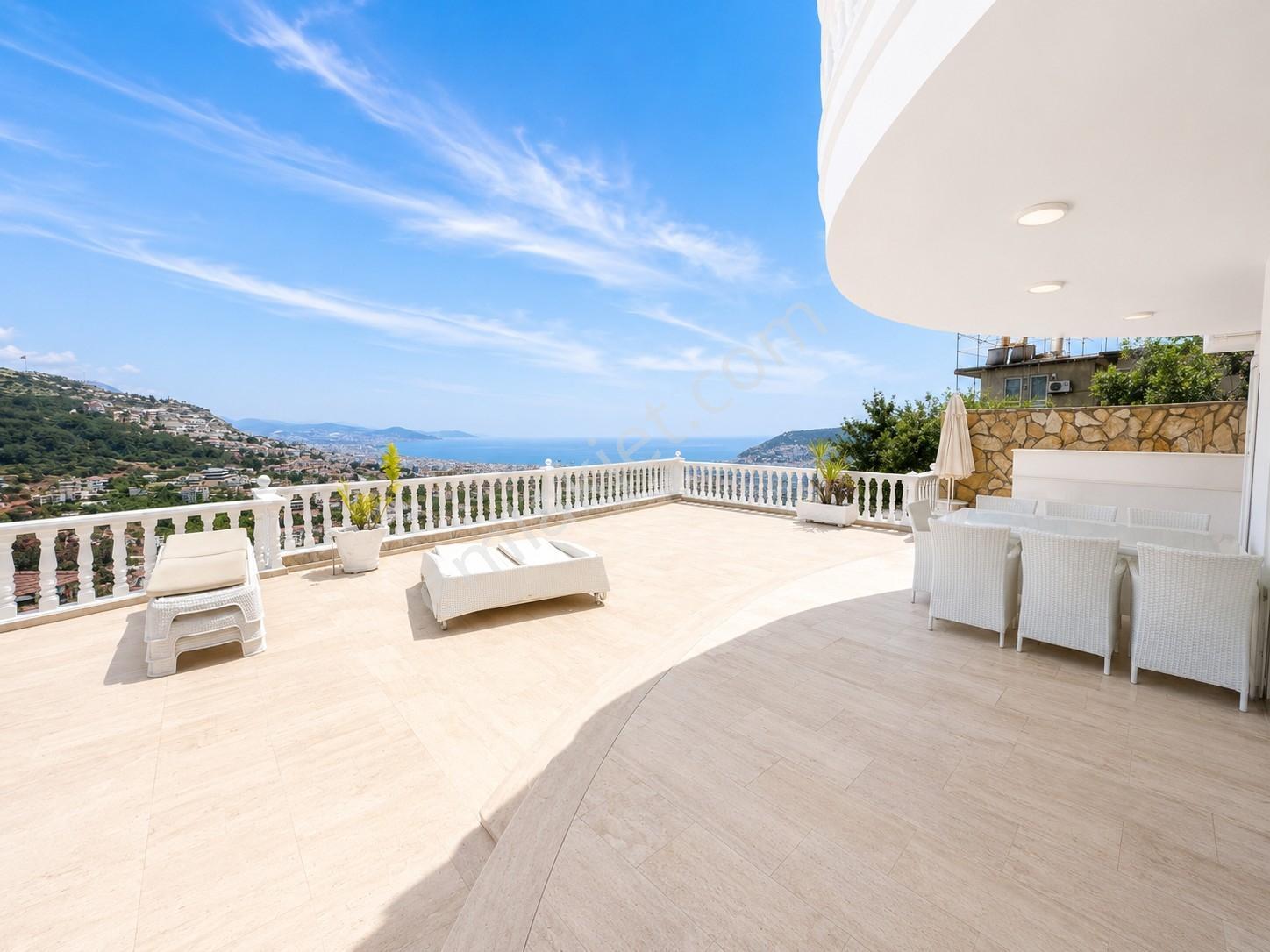 Alanya Tepe 3+1 250m2 Havuz,eşya,şehir Manzaralı,geniş Terasssss - Görsel 17