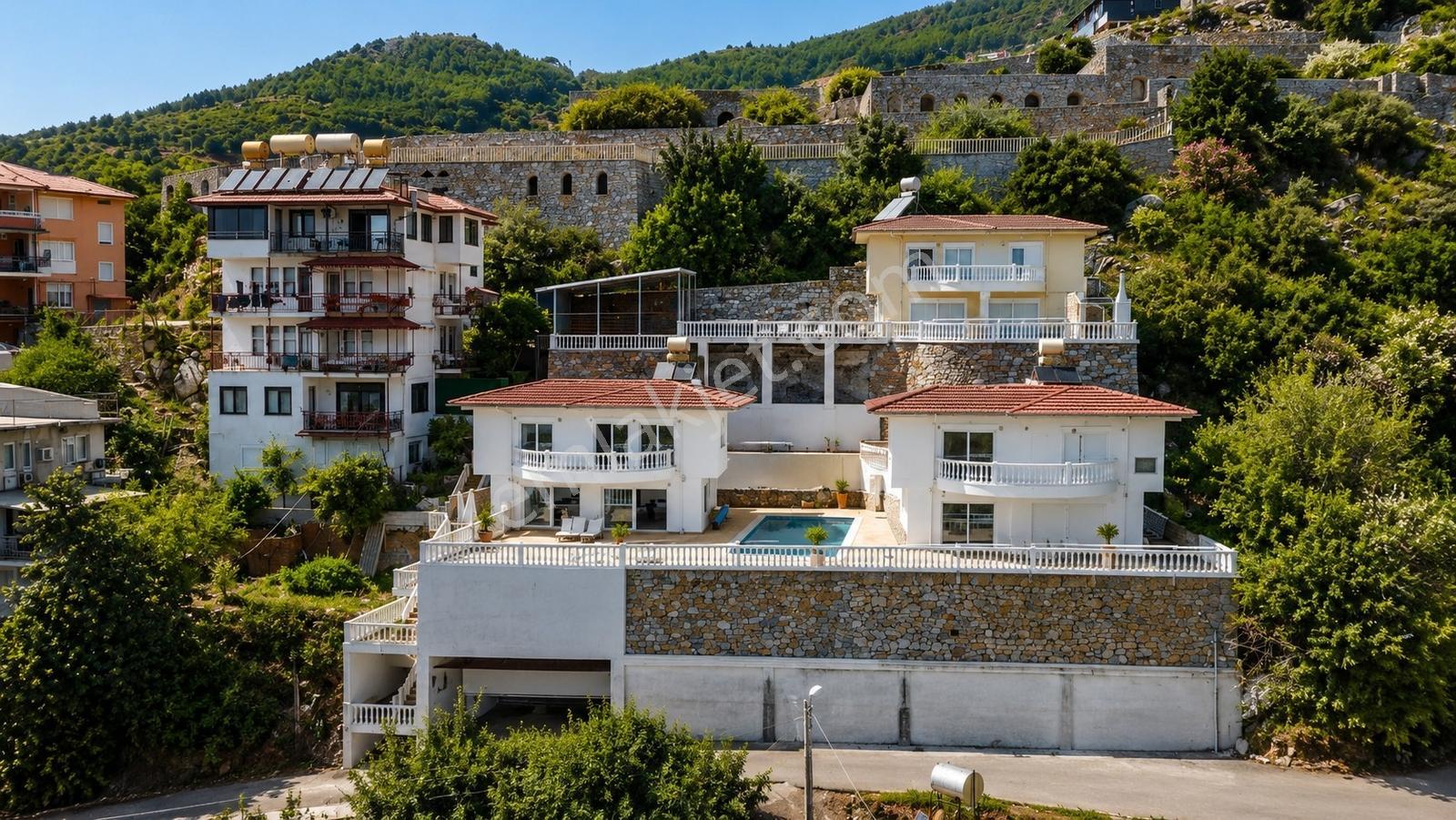 Alanya Tepe 3+1 250m2 Havuz,eşya,şehir Manzaralı,geniş Terasssss - Görsel 21