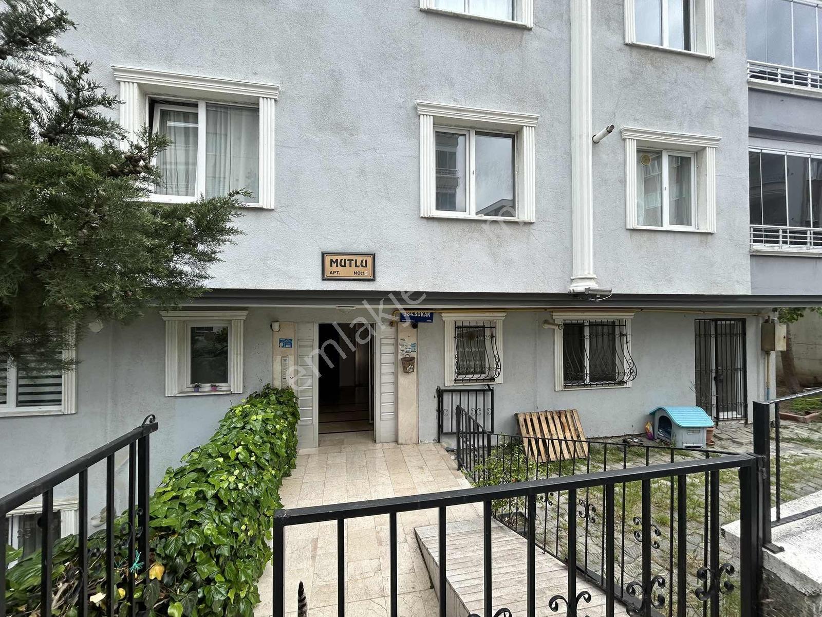 Esenevler'de !ara Kat Mükkemel Konumda !kiralık 2+1 Daire - Görsel 19