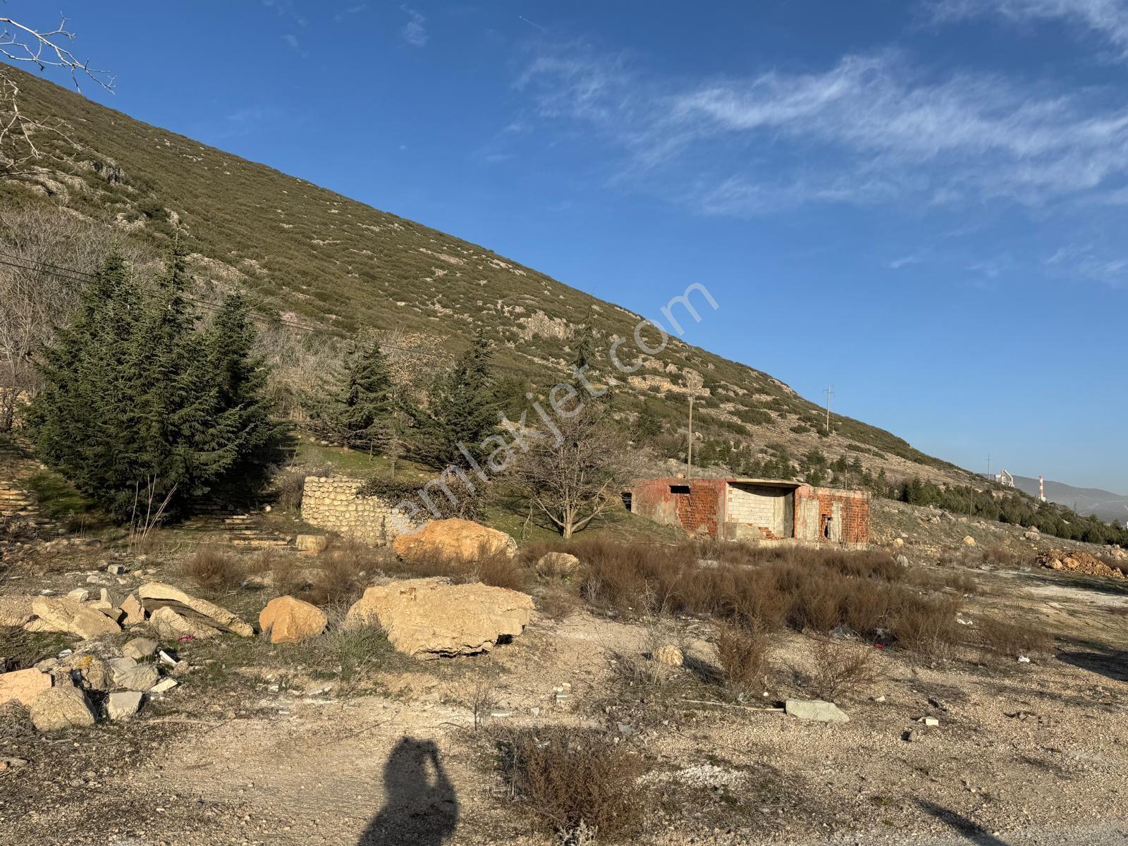 Isparta Gönen Senirce Ana Yola Cephe Yapı Kayıt Belgeli Tarla - Görsel 4