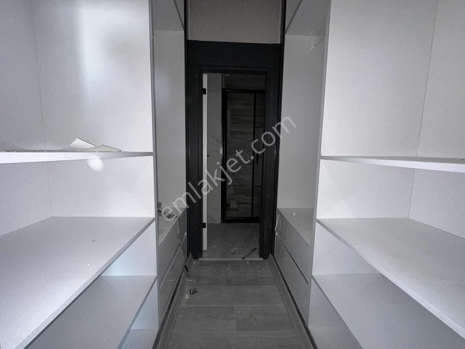 Mevlana Mahallesinde Ara Katta Sıfır Site İçi Kiralık Daire - Görsel 25