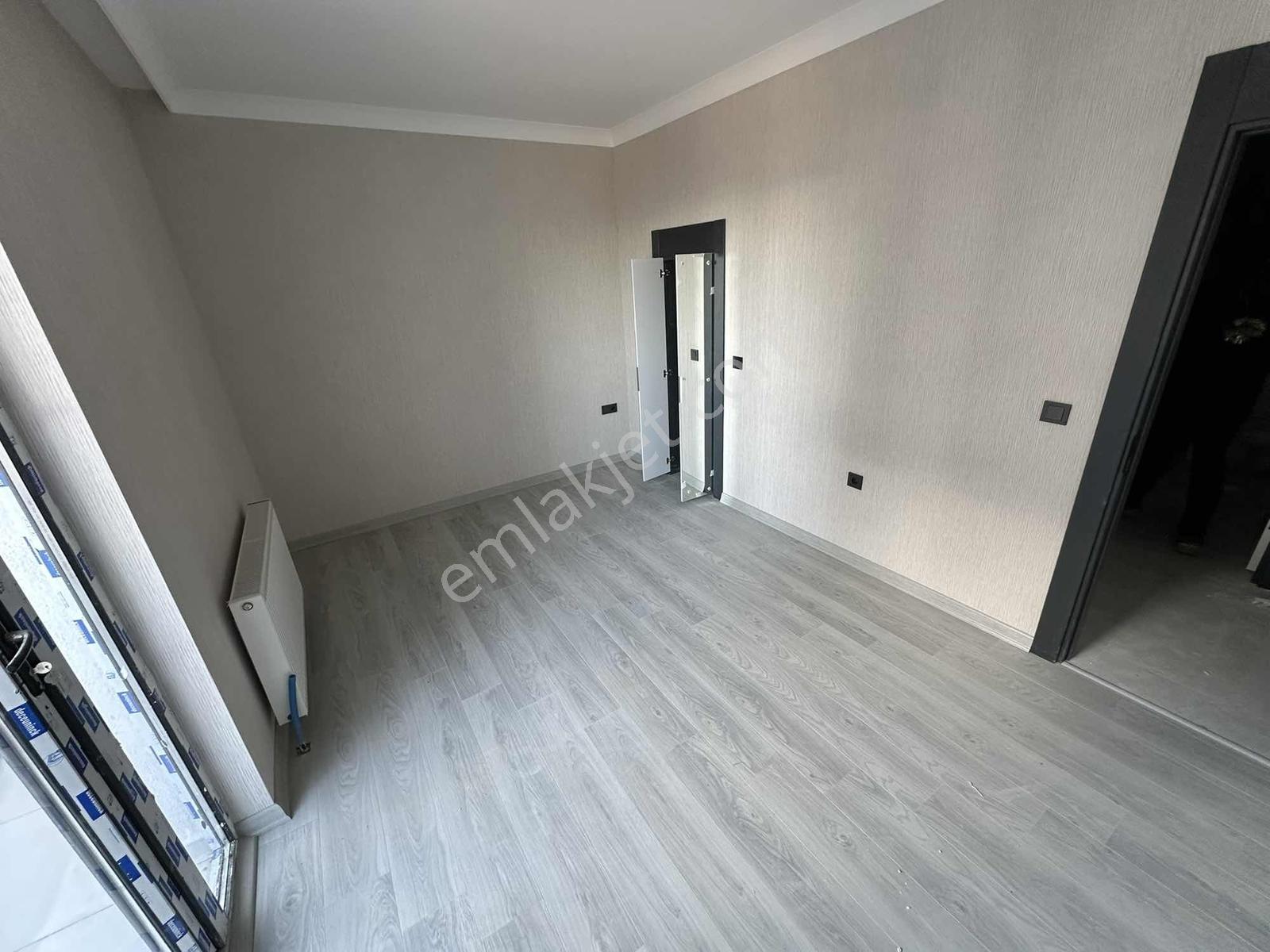 Mevlana Mahallesinde Ara Katta Sıfır Site İçi Kiralık Daire - Görsel 7