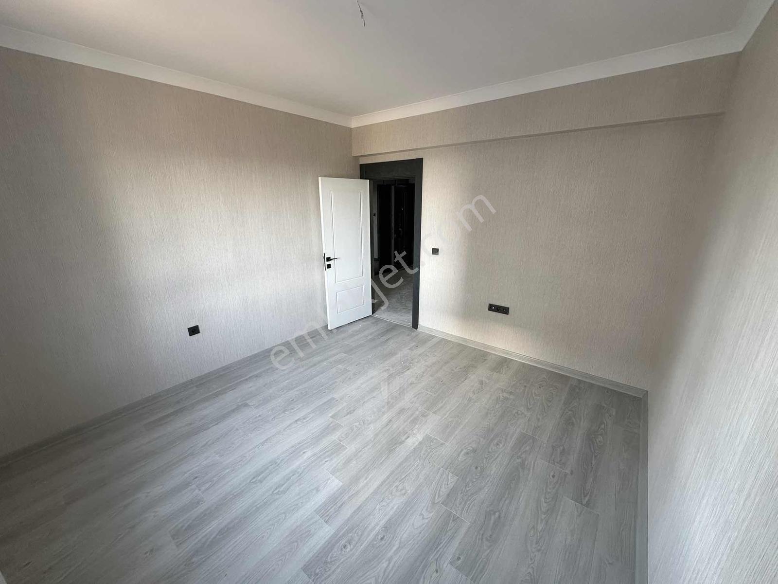 Mevlana Mahallesinde Ara Katta Sıfır Site İçi Kiralık Daire - Görsel 18