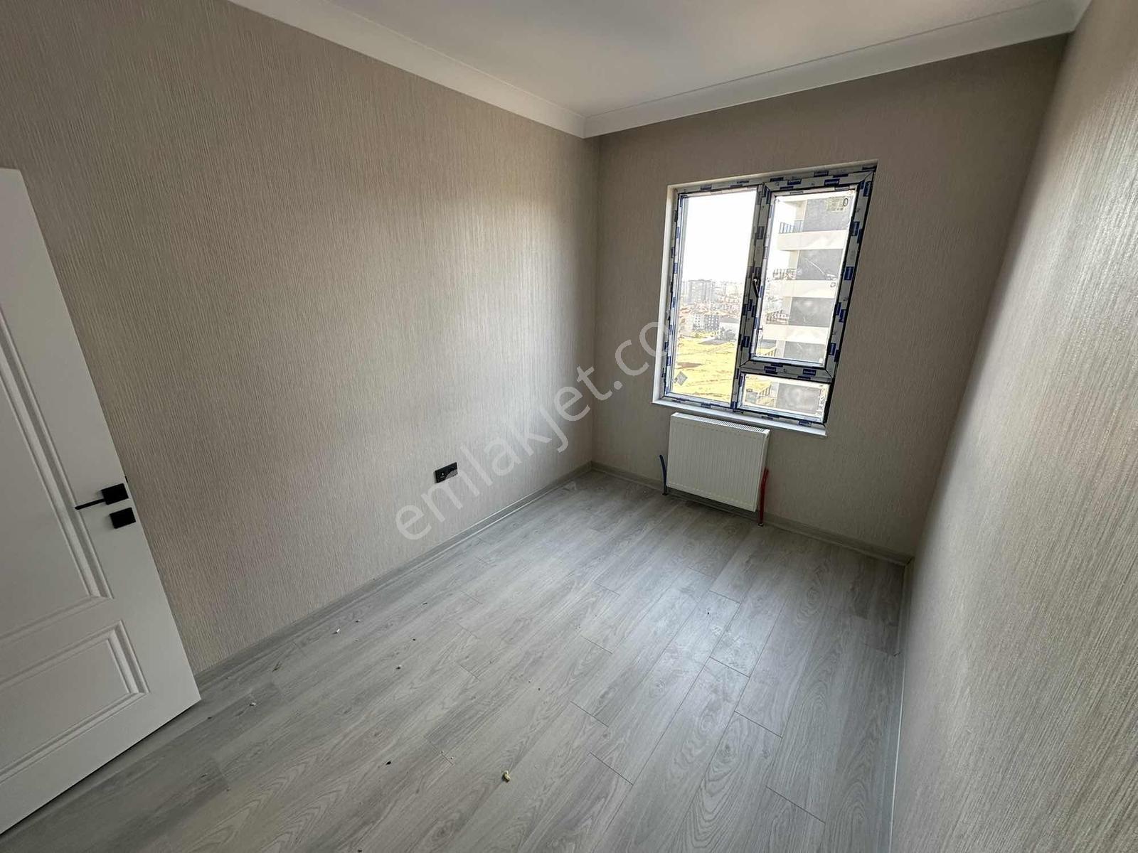 Mevlana Mahallesinde Ara Katta Sıfır Site İçi Kiralık Daire - Görsel 4