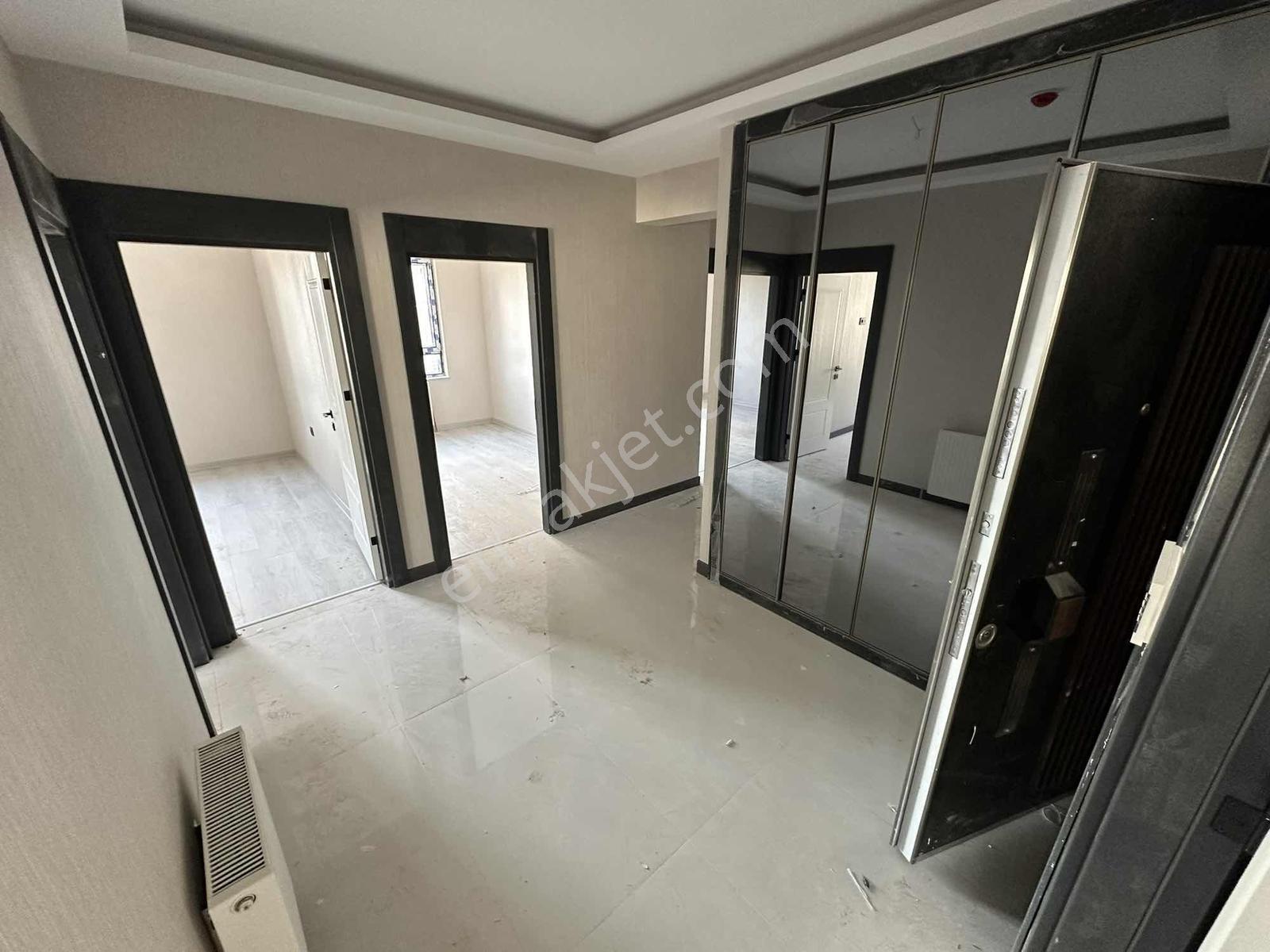 Mevlana Mahallesinde Ara Katta Sıfır Site İçi Kiralık Daire - Görsel 6