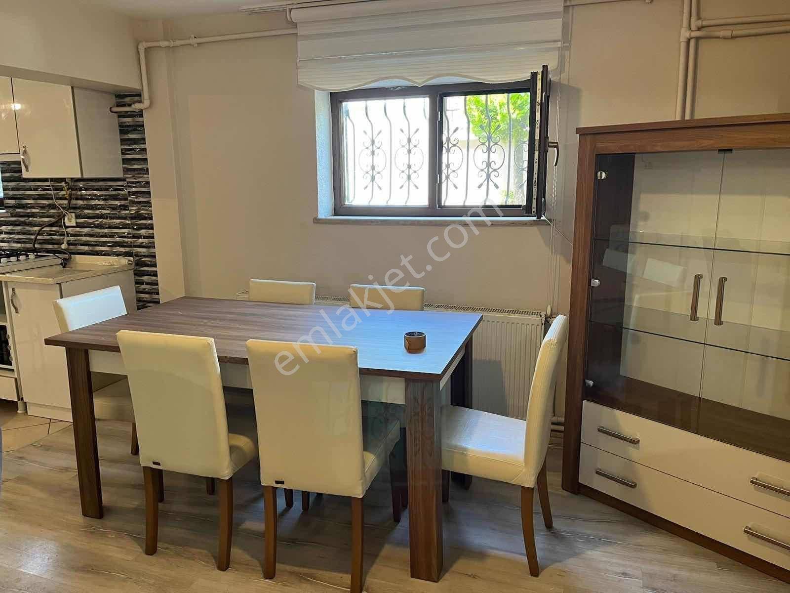Bahçelievlerde Eşyalı 3+1 Giriş Kat Kiralık Geniş Daire - Görsel 3