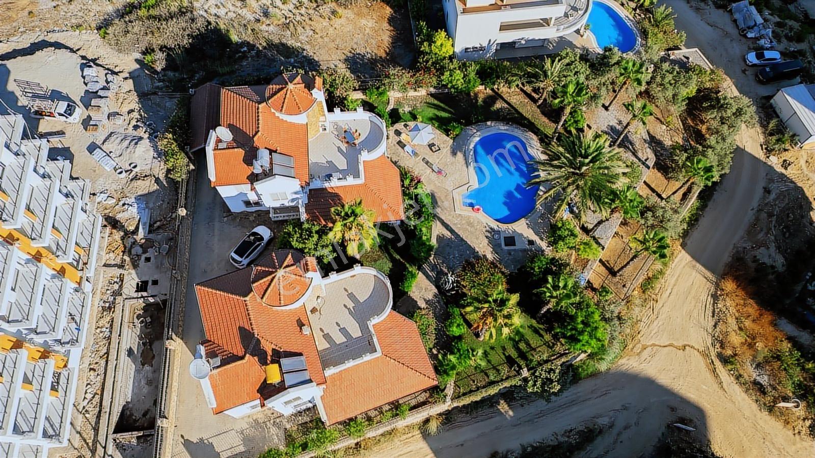 Alanya'da 2 Adet Müstakil Satılık Villa Arsa Olarak 1 Emsal - Görsel 32