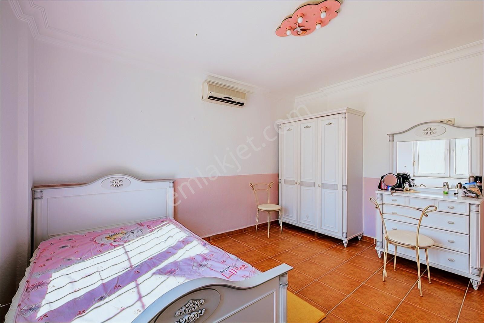 Alanya'da 2 Adet Müstakil Satılık Villa Arsa Olarak 1 Emsal - Görsel 8