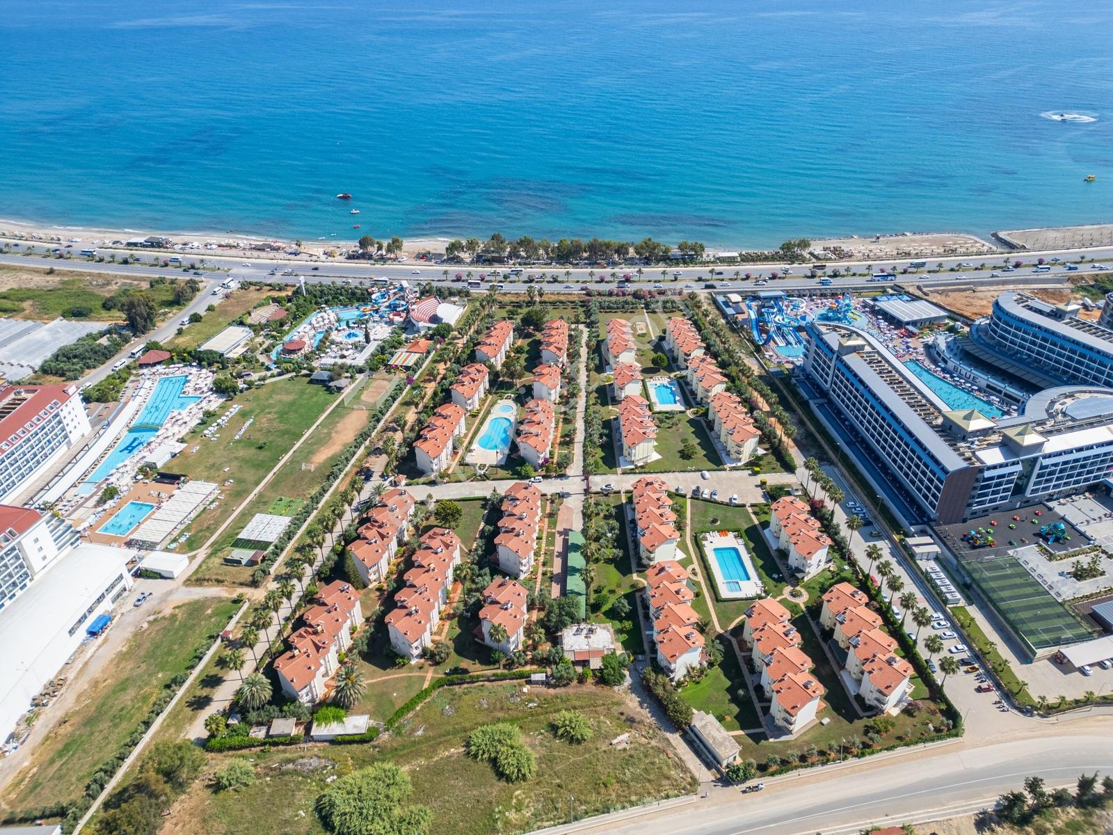 Payallarda Site İçinde Satılık 4+1 Eşyalı Tripleks Villa - Görsel 33