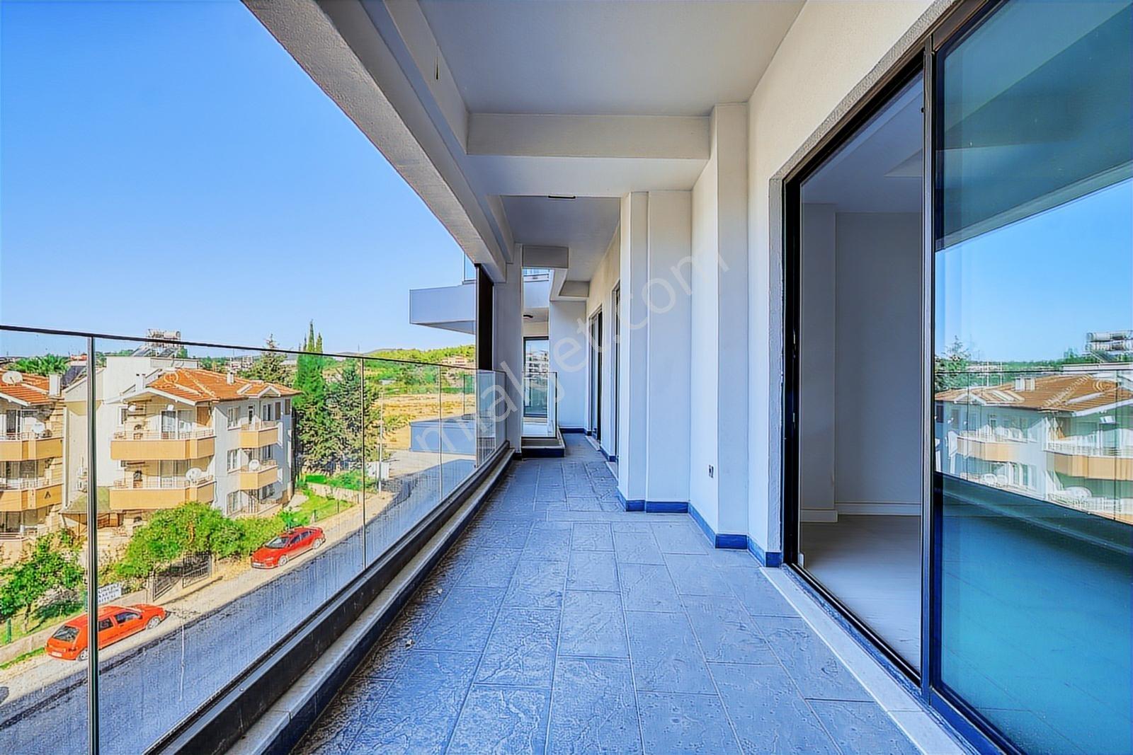 Alanya Azura World Lüks Satılık 2+1 Daire - Görsel 32