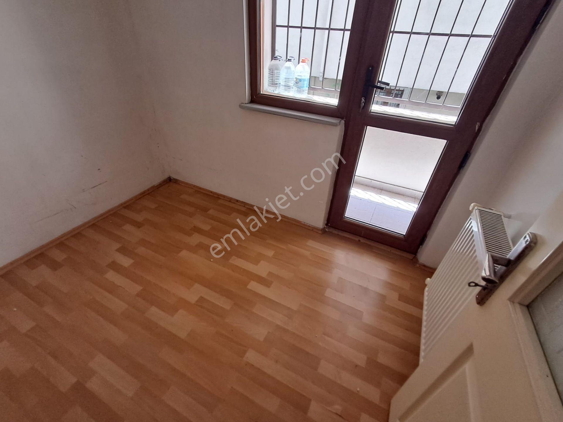 Ataşehir Kayışdağı Merkezde Balkonlu 75m2 2+1 Yüksek Giriş Daire - Görsel 14