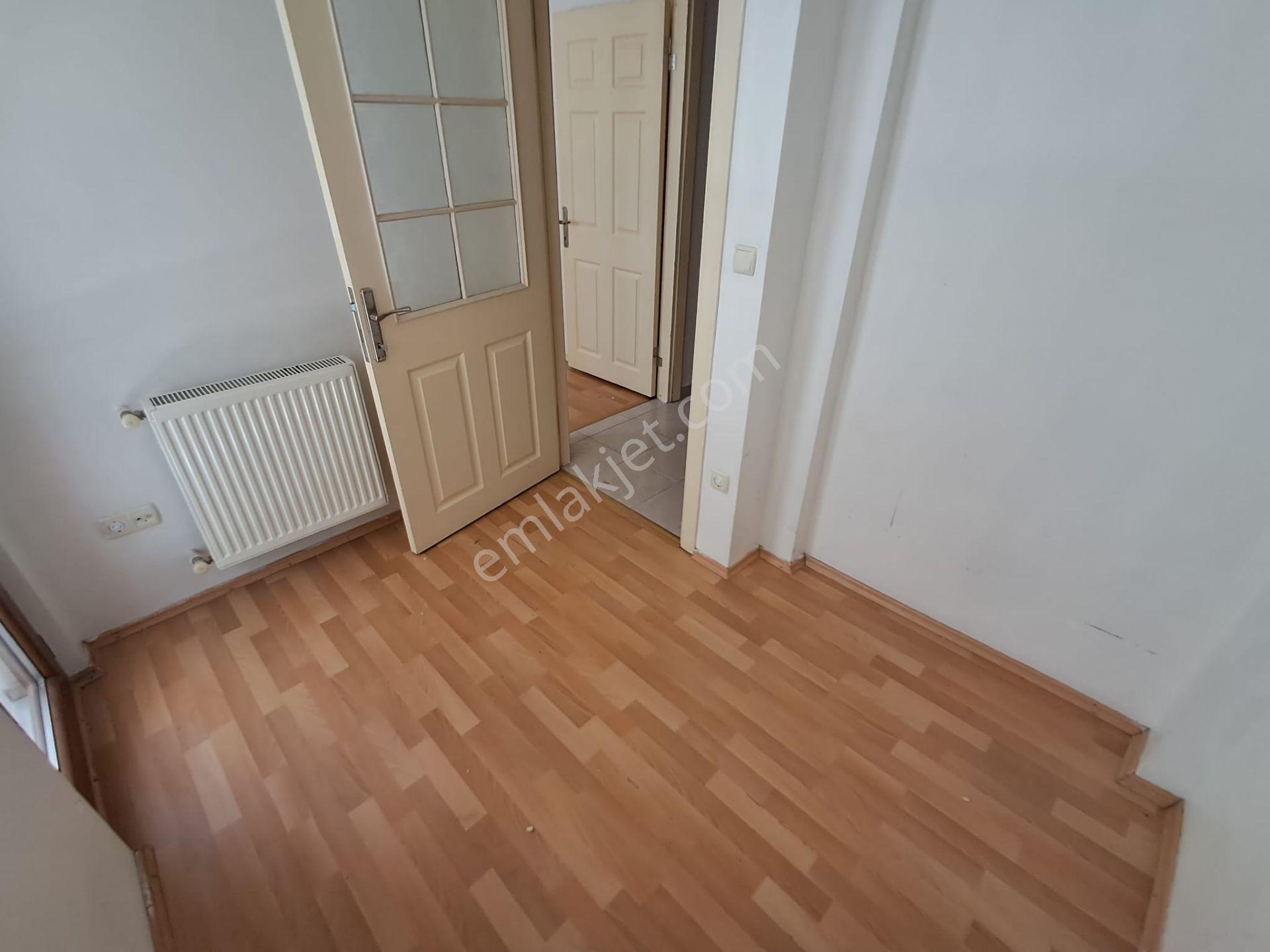 Ataşehir Kayışdağı Merkezde Balkonlu 75m2 2+1 Yüksek Giriş Daire - Görsel 16
