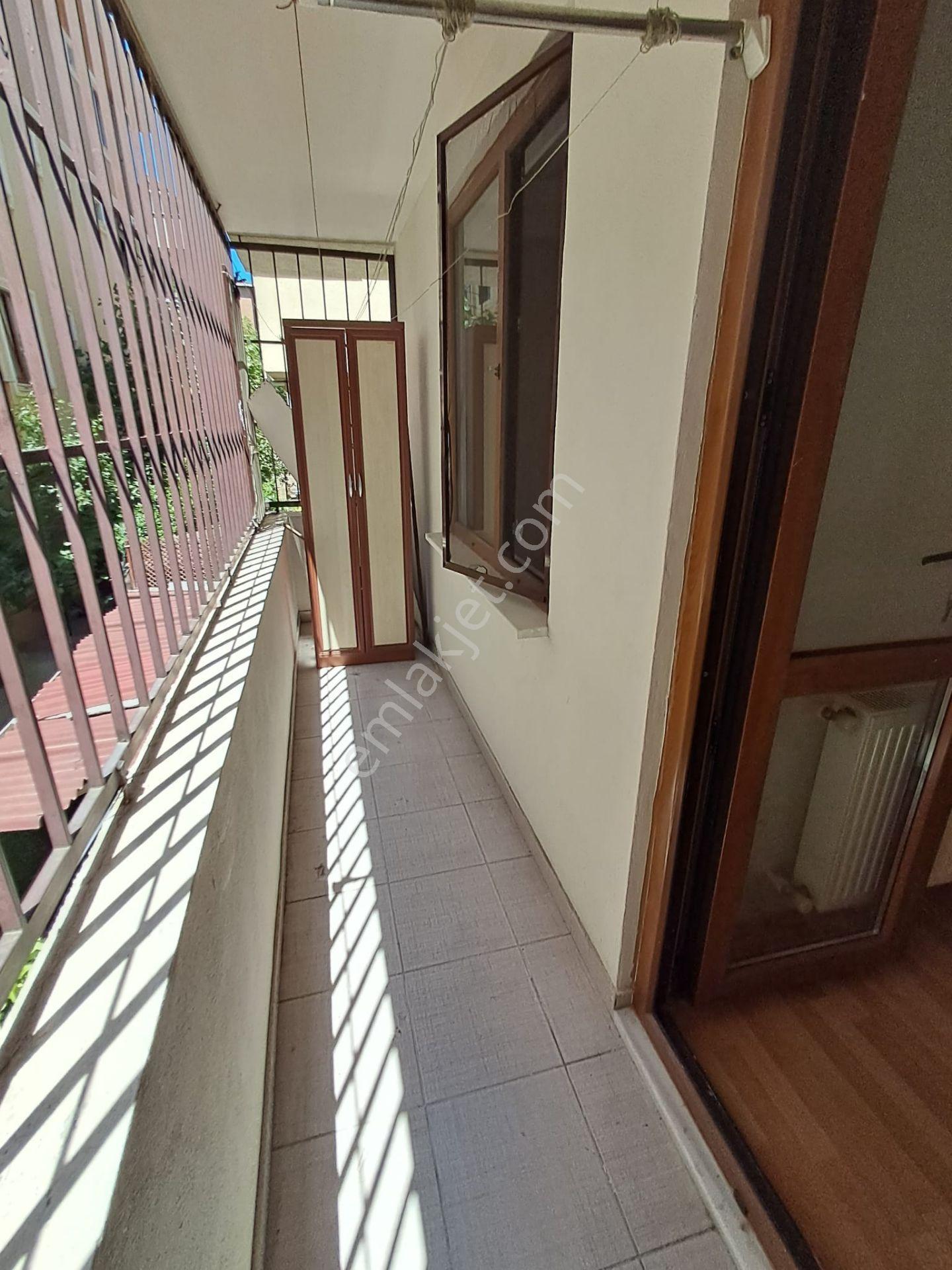 Ataşehir Kayışdağı Merkezde Balkonlu 75m2 2+1 Yüksek Giriş Daire - Görsel 18