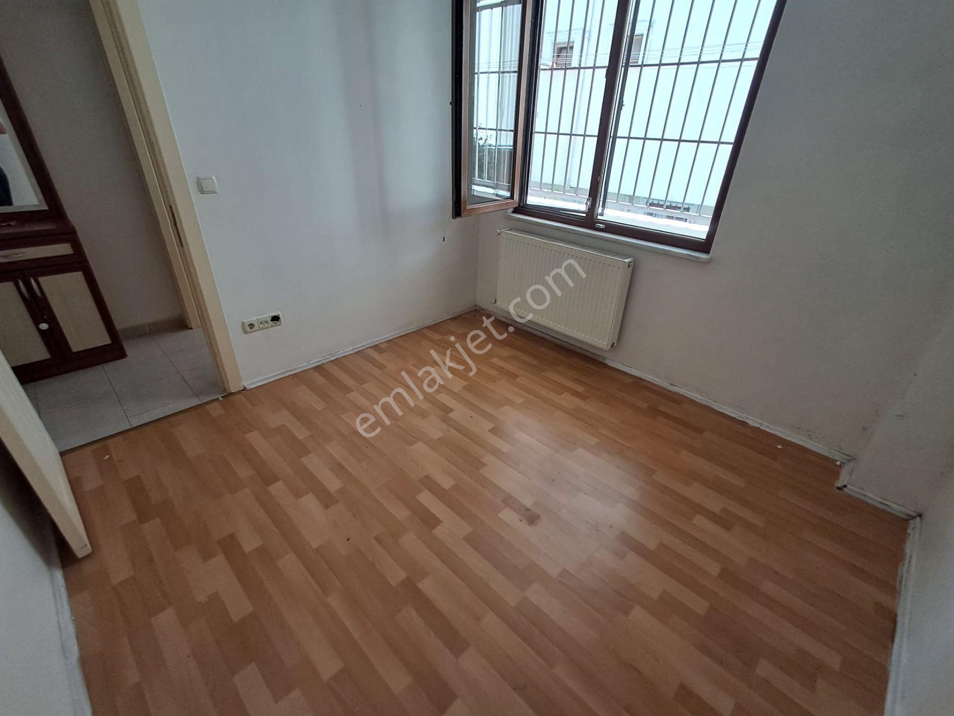 Ataşehir Kayışdağı Merkezde Balkonlu 75m2 2+1 Yüksek Giriş Daire - Görsel 8