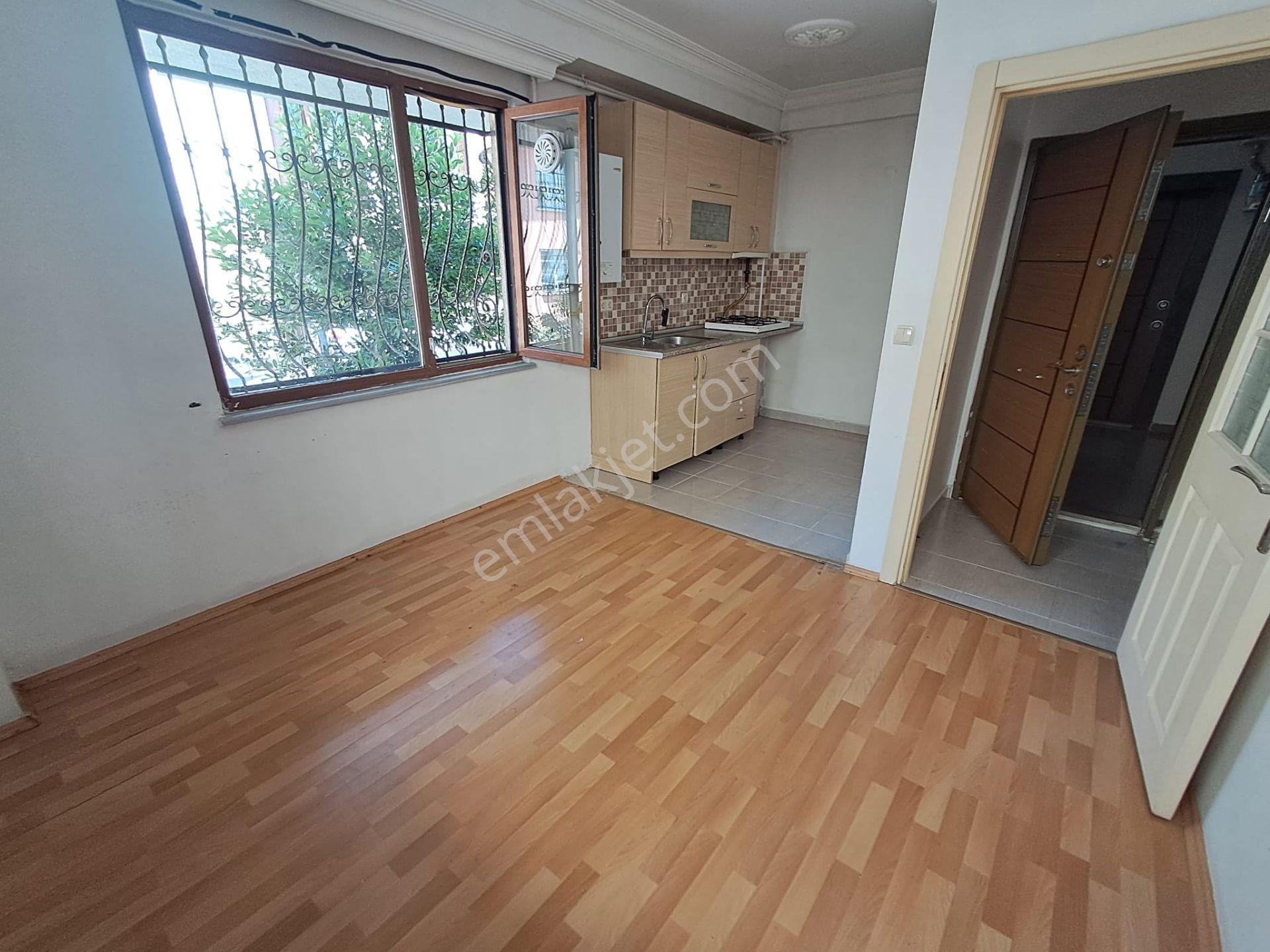 Ataşehir Kayışdağı Merkezde Balkonlu 75m2 2+1 Yüksek Giriş Daire - Görsel 2