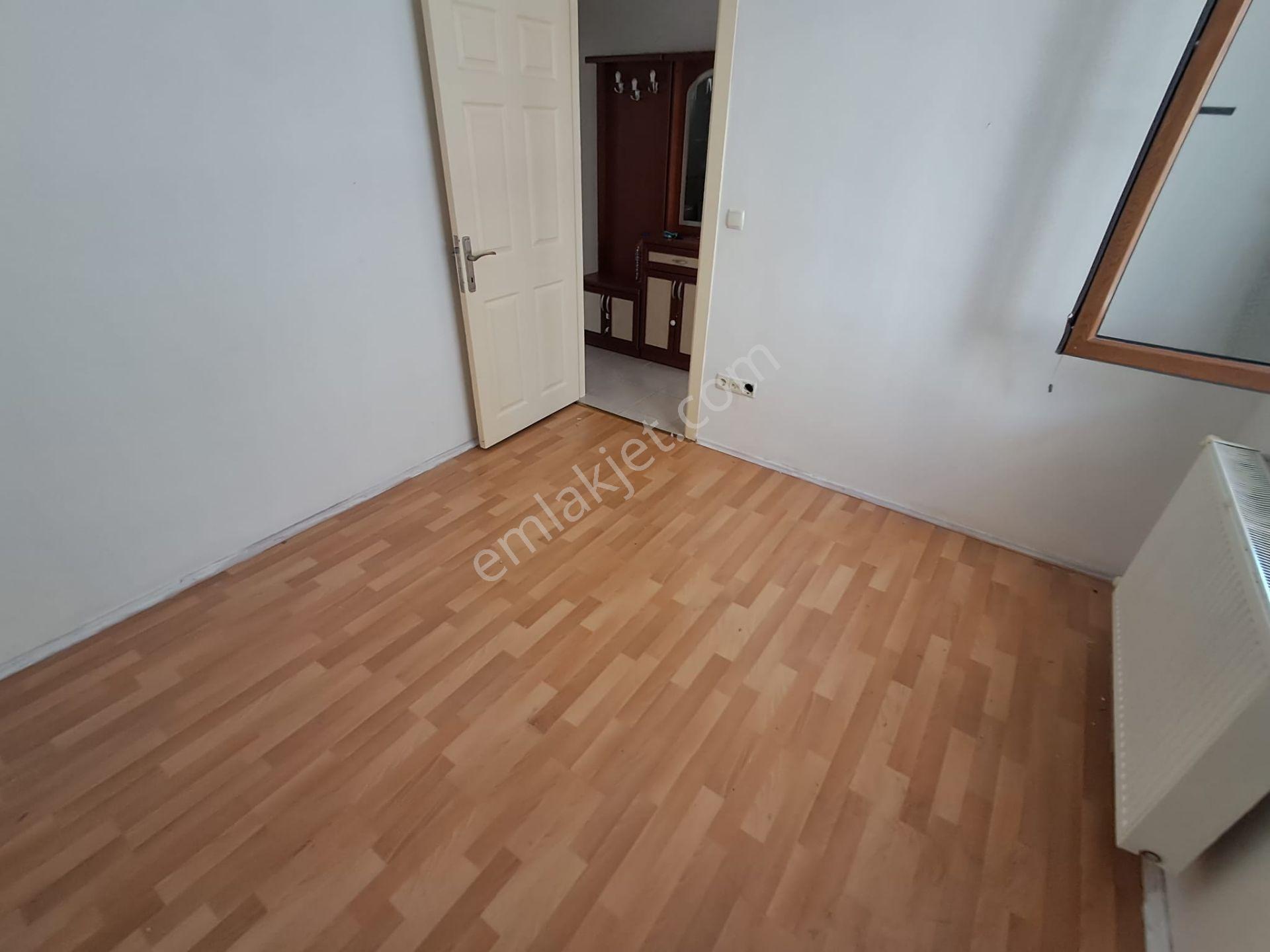 Ataşehir Kayışdağı Merkezde Balkonlu 75m2 2+1 Yüksek Giriş Daire - Görsel 11