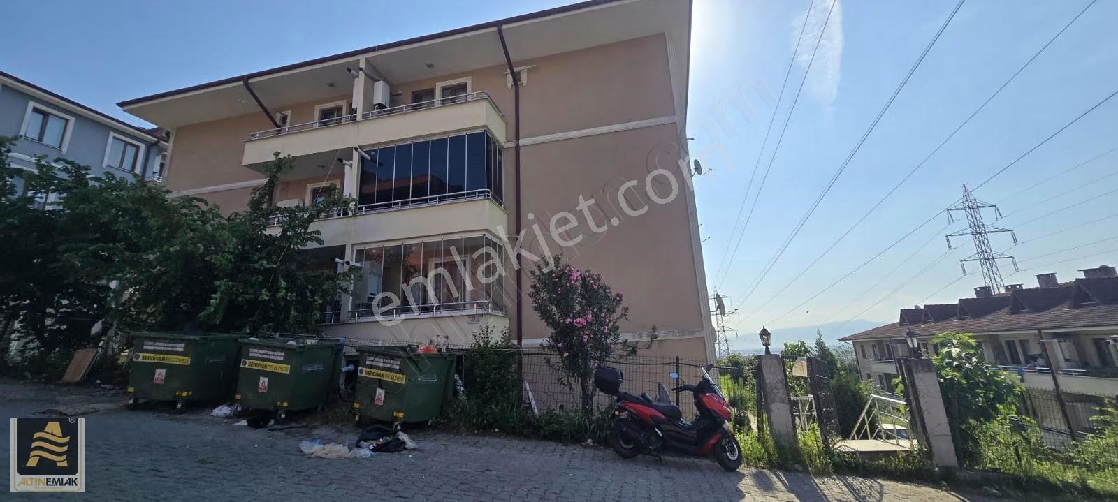 Serdivan Kemalpaşa Mah. Üniversite Caddesinde Kiralık 2+1 Daire