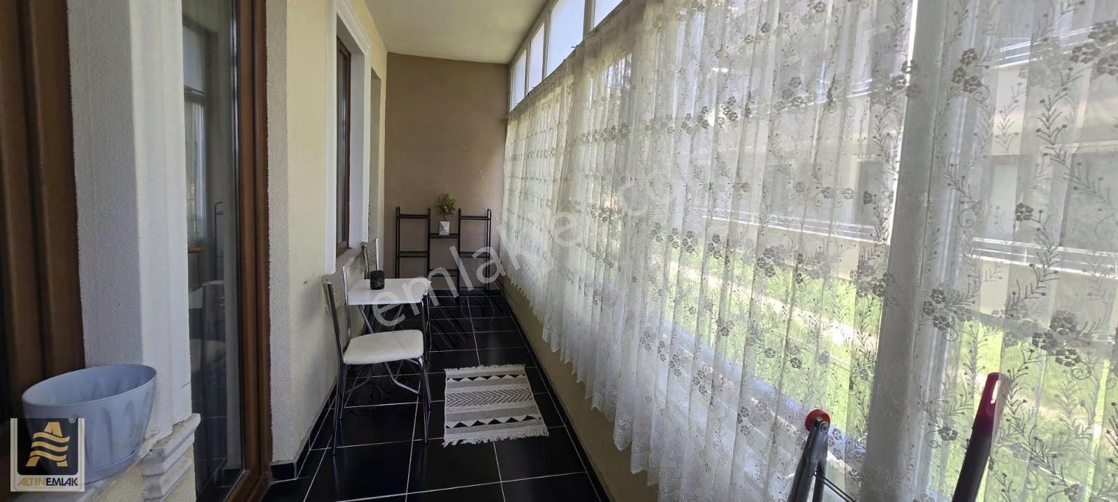 Serdivan Kemalpaşa Mah. Üniversite Caddesinde Kiralık 2+1 Daire - Görsel 7