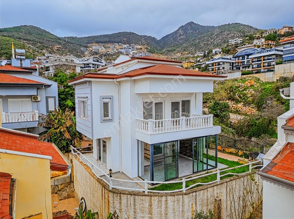 Alanya Sugözü Mahallesi 3+1 Tripleks Müstakil Villa Denizmanzara - Görsel 19
