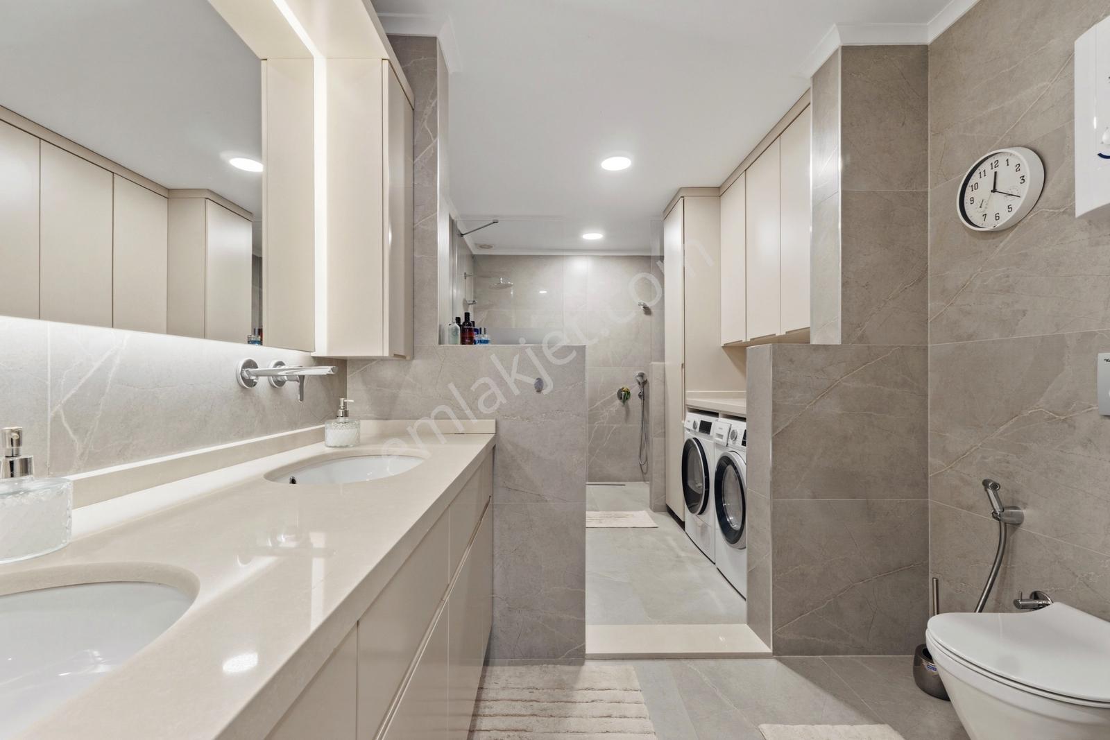Alanya Obada Salur Kent Sitesinde 300m² Lüks Eşyalı 5+1 Dubleks - Görsel 23