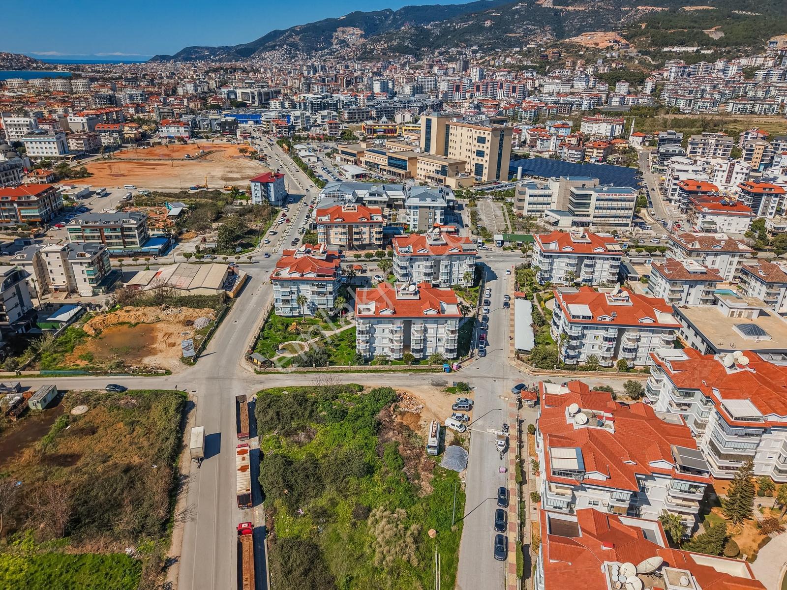 Oba Crown 3 Resort 3+1 Dubleks Satılık Daire Çok Geniş - Görsel 3