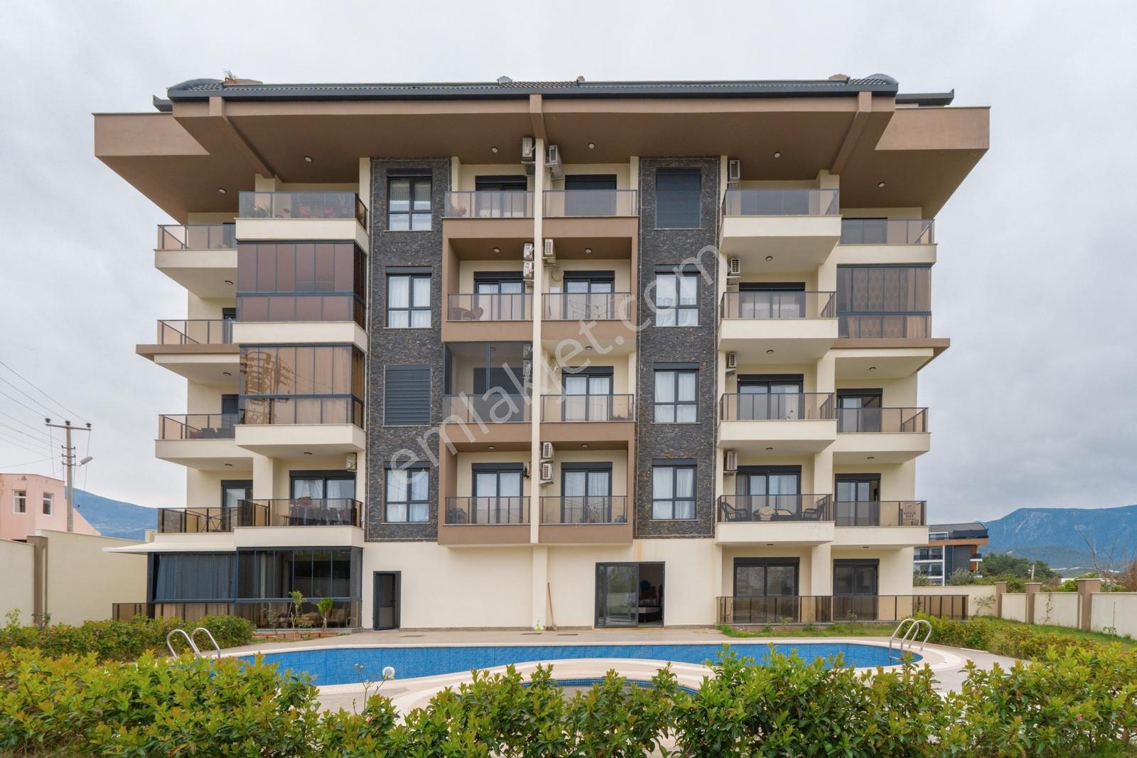 Alanya Obada Tek Bloklu Sitede Ferah 2+1 Daire