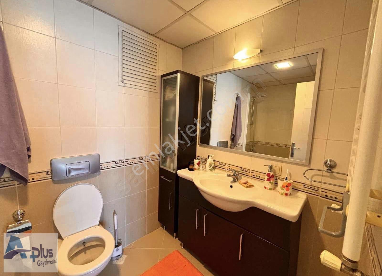 Atakent Mah.avrupa 1'de Satılık 3+1 141 M2.tadilatlı Daire - Görsel 9