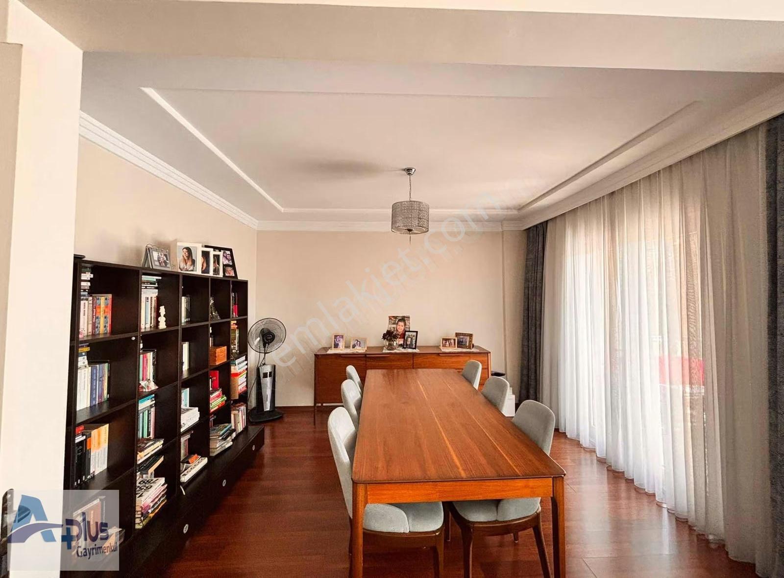 Atakent Mah.avrupa 1'de Satılık 3+1 141 M2.tadilatlı Daire - Görsel 8