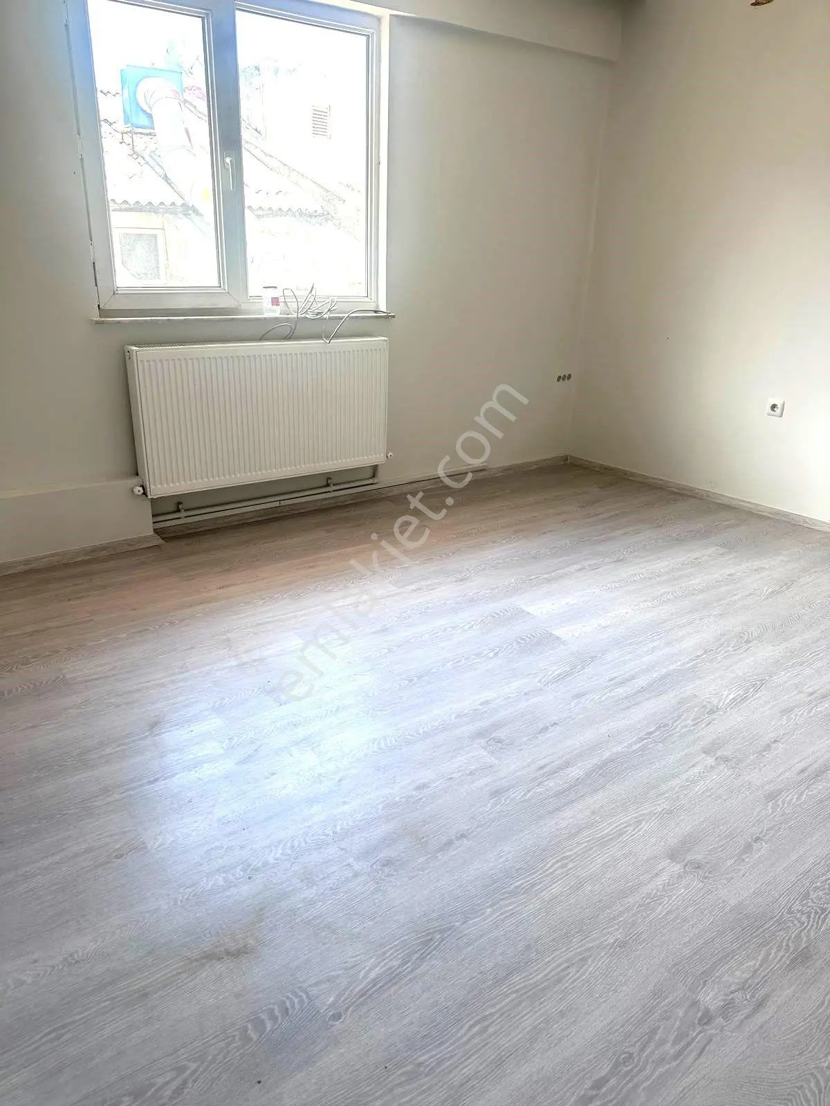 Çınar'da Asansörlü Doğalgazlı Çift Balkonlu 2+1/110m2 Daire 2.350.000 Tl - Görsel 5