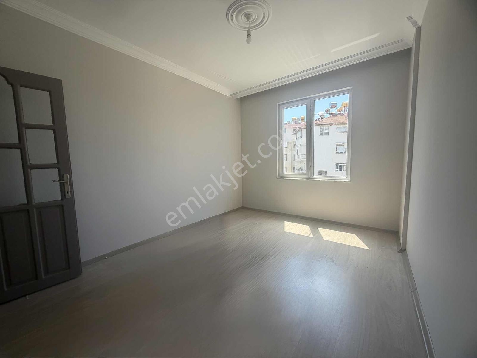 Cikcillide Geniş, Ferah 2+1 Ayrı Mutfak Kiralık Daire - Görsel 7