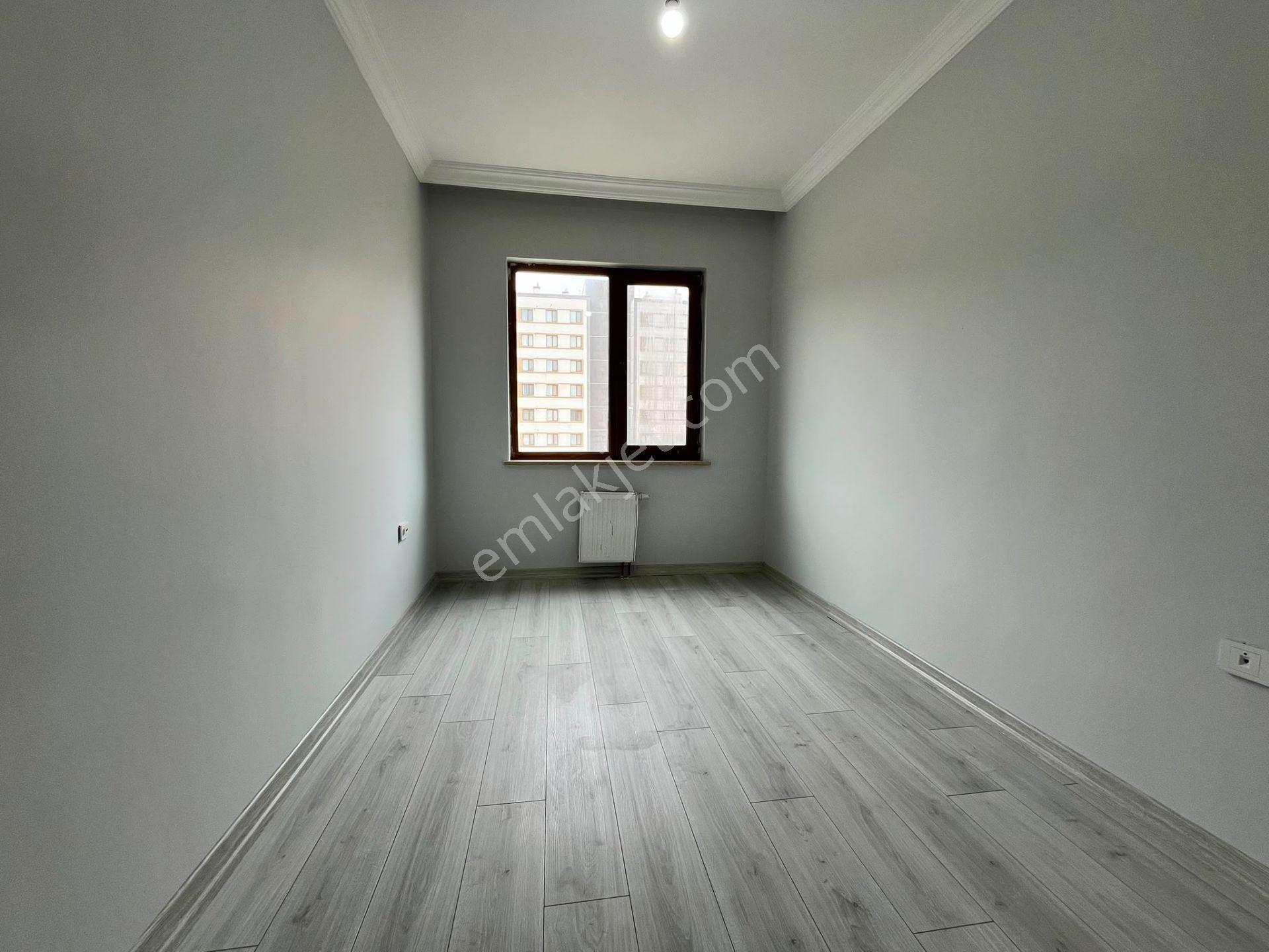 Akgedik Zeki Emlak'tan 1. Etap Çarşıda Satılık 2+1 Geniş Daire - Görsel 21