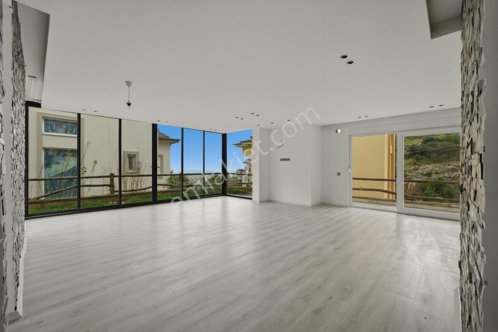 Su Gözü Mahallesi 3+1 Site İçinde Müstakil Villa İkamete Uygun - Görsel 16