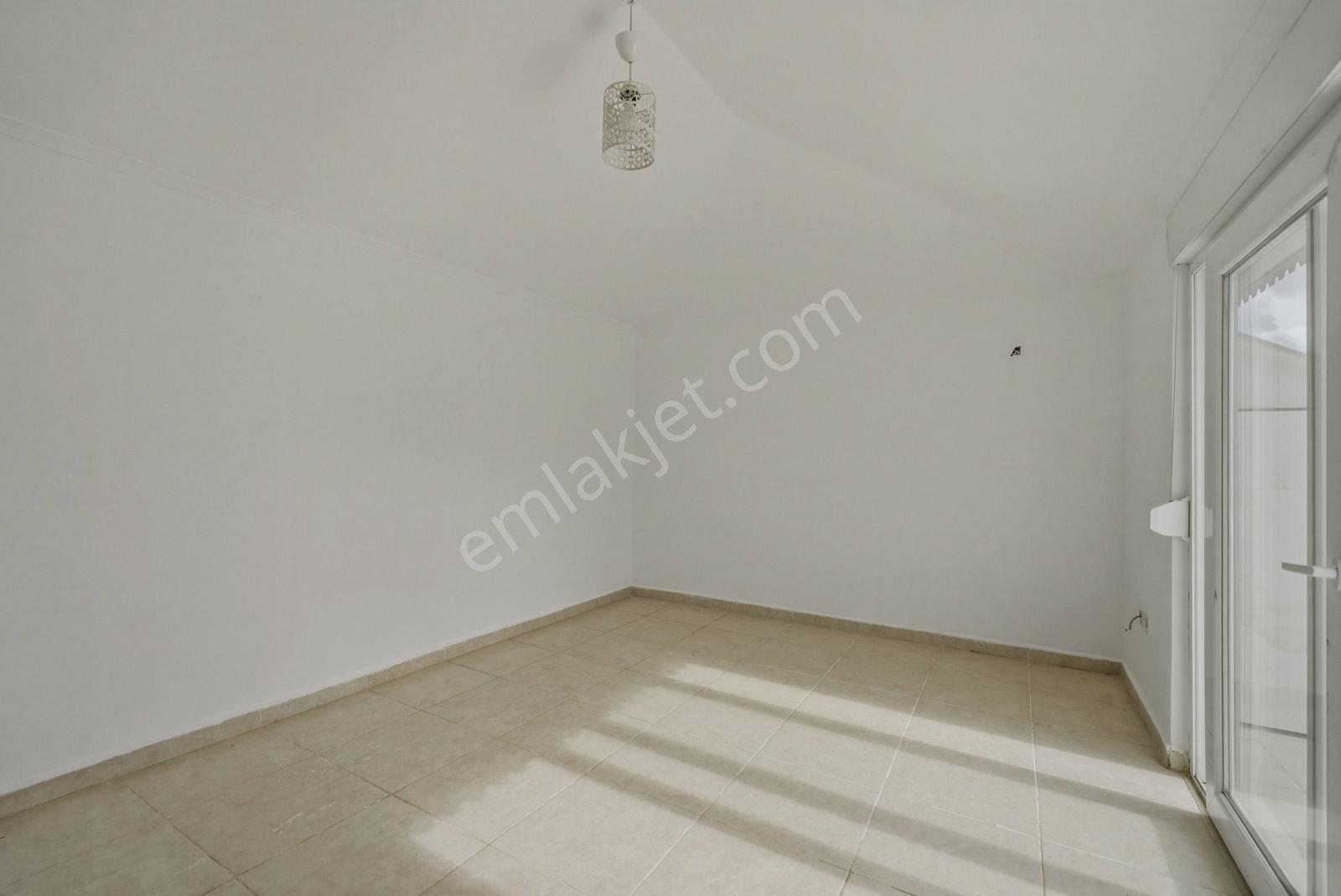 Su Gözü Mahallesi 3+1 Site İçinde Müstakil Villa İkamete Uygun - Görsel 10