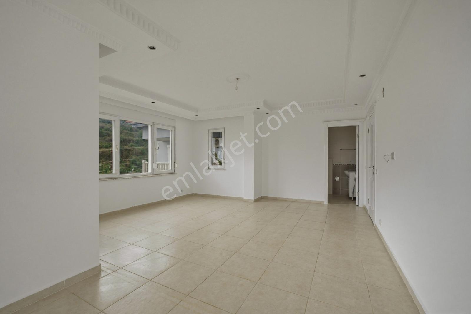 Su Gözü Mahallesi 3+1 Site İçinde Müstakil Villa İkamete Uygun - Görsel 27