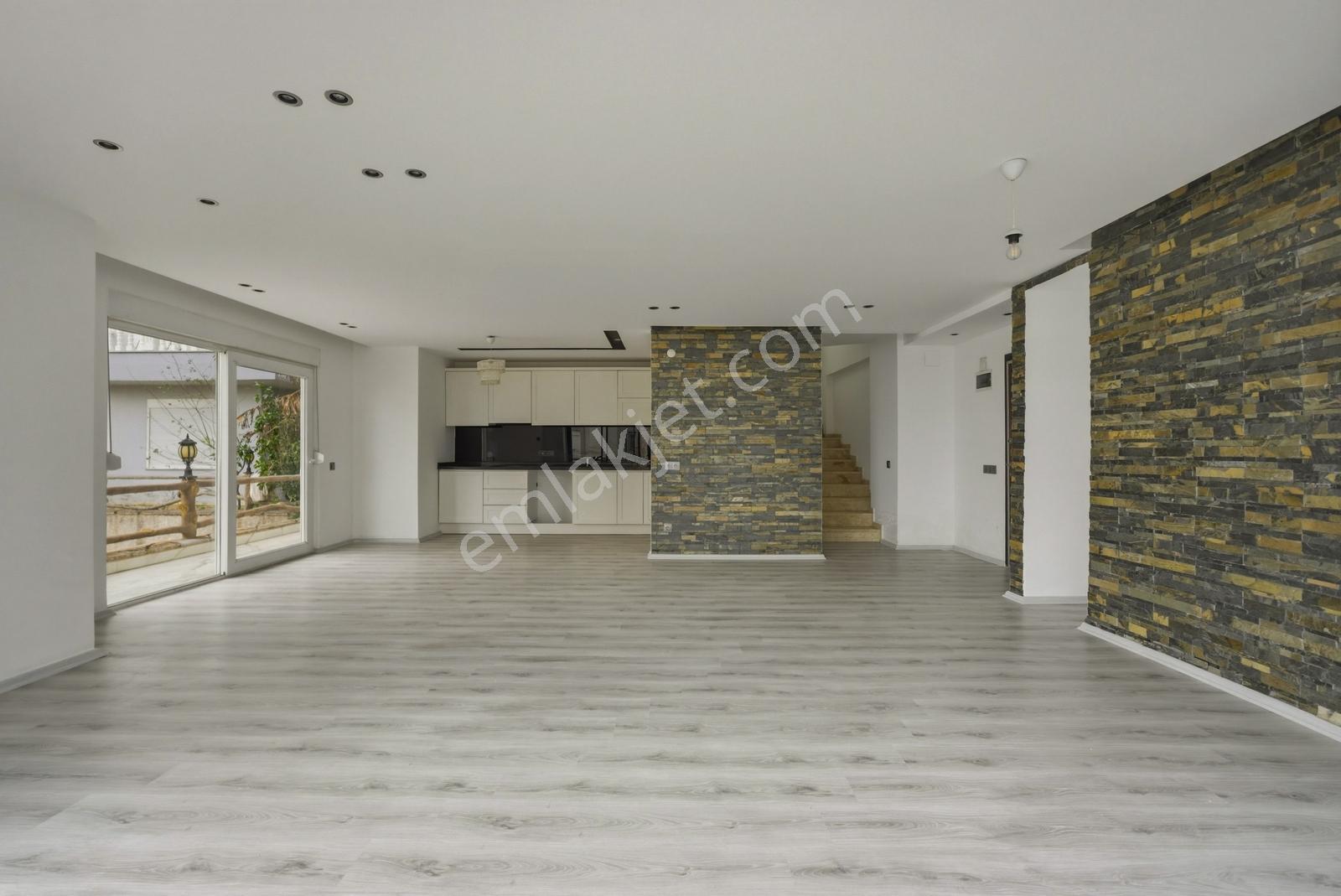 Su Gözü Mahallesi 3+1 Site İçinde Müstakil Villa İkamete Uygun - Görsel 22