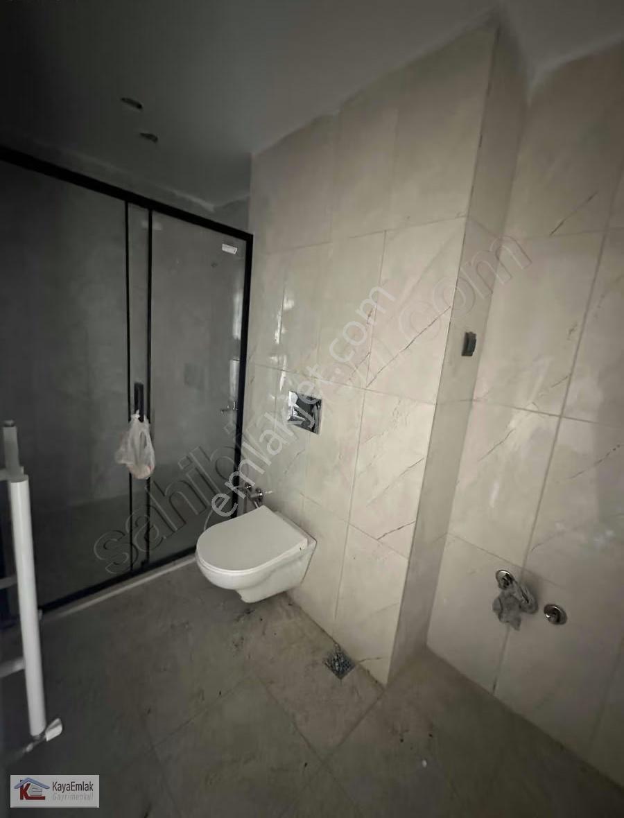 Şerifali'de Kiralık Yenilenmiş 3+1 Çatı Katı - Görsel 15