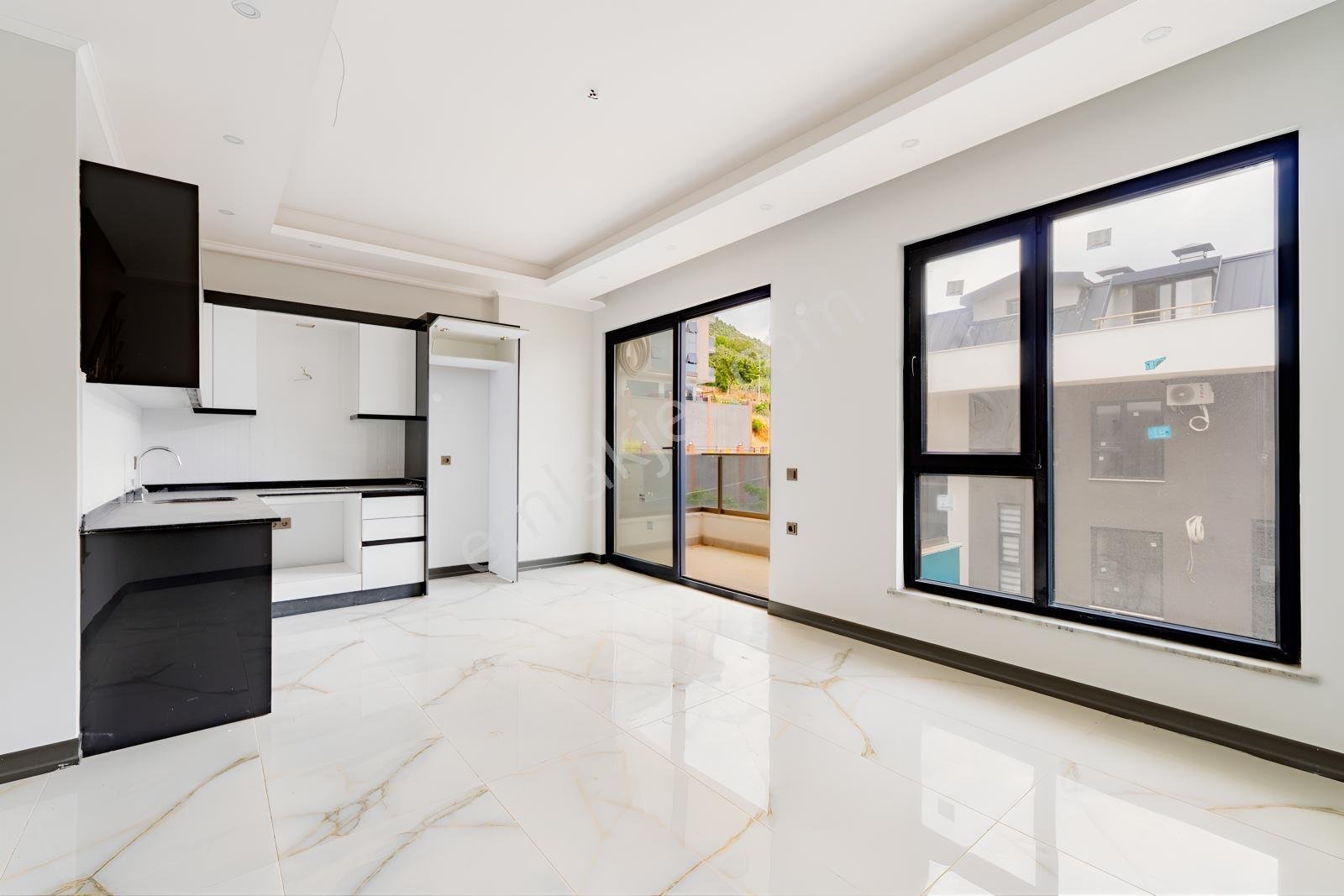 Antalya Alanya Çevreyolunda Satılık 2+1 Çatı Katı Dubleks Daire - Görsel 23
