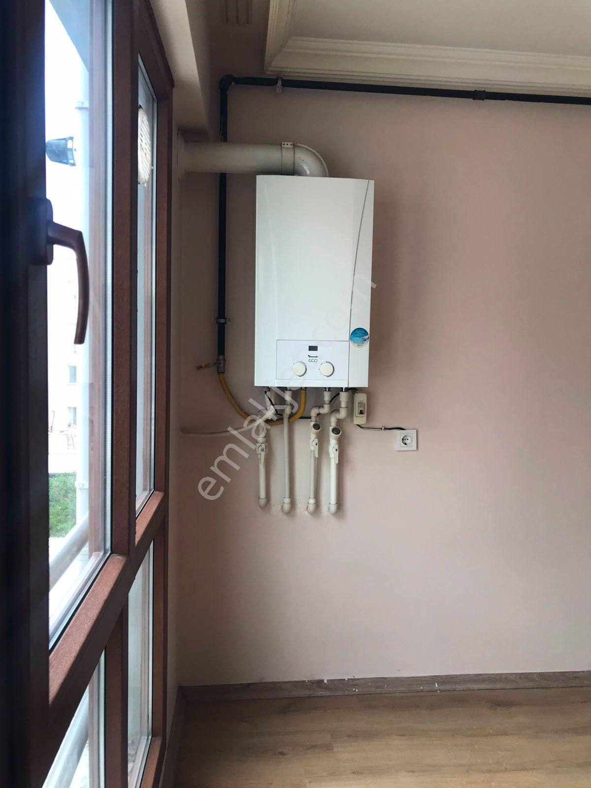 Öz Elit Emlak'tan Muradiye Mahallesinde Kiralık 1+1 Ara Kat Daire 15.000 Tl. - Görsel 16